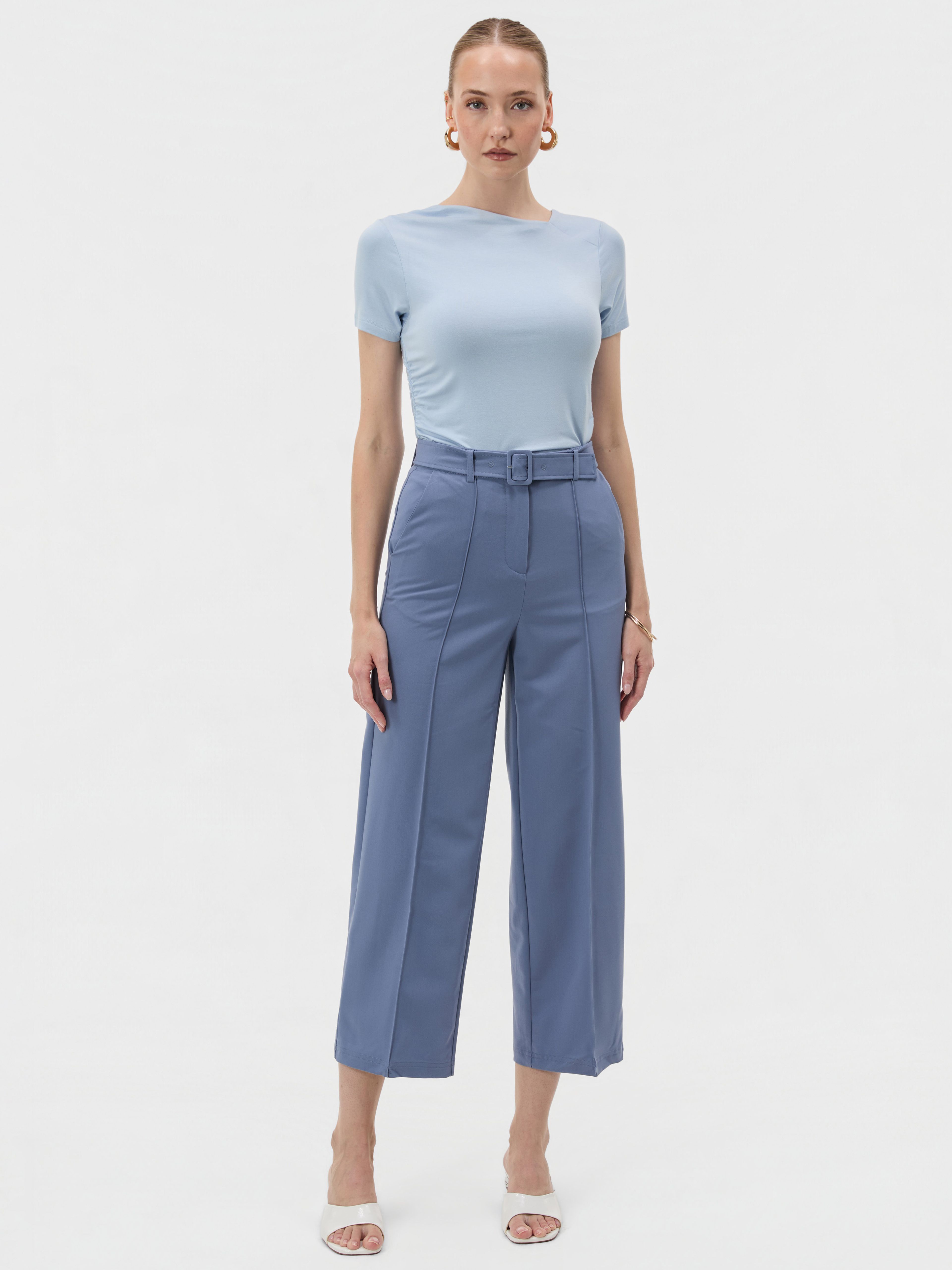Blaue verkürzte Damenhose mit weitem Bein und hohem Bund ORSAY - 001
