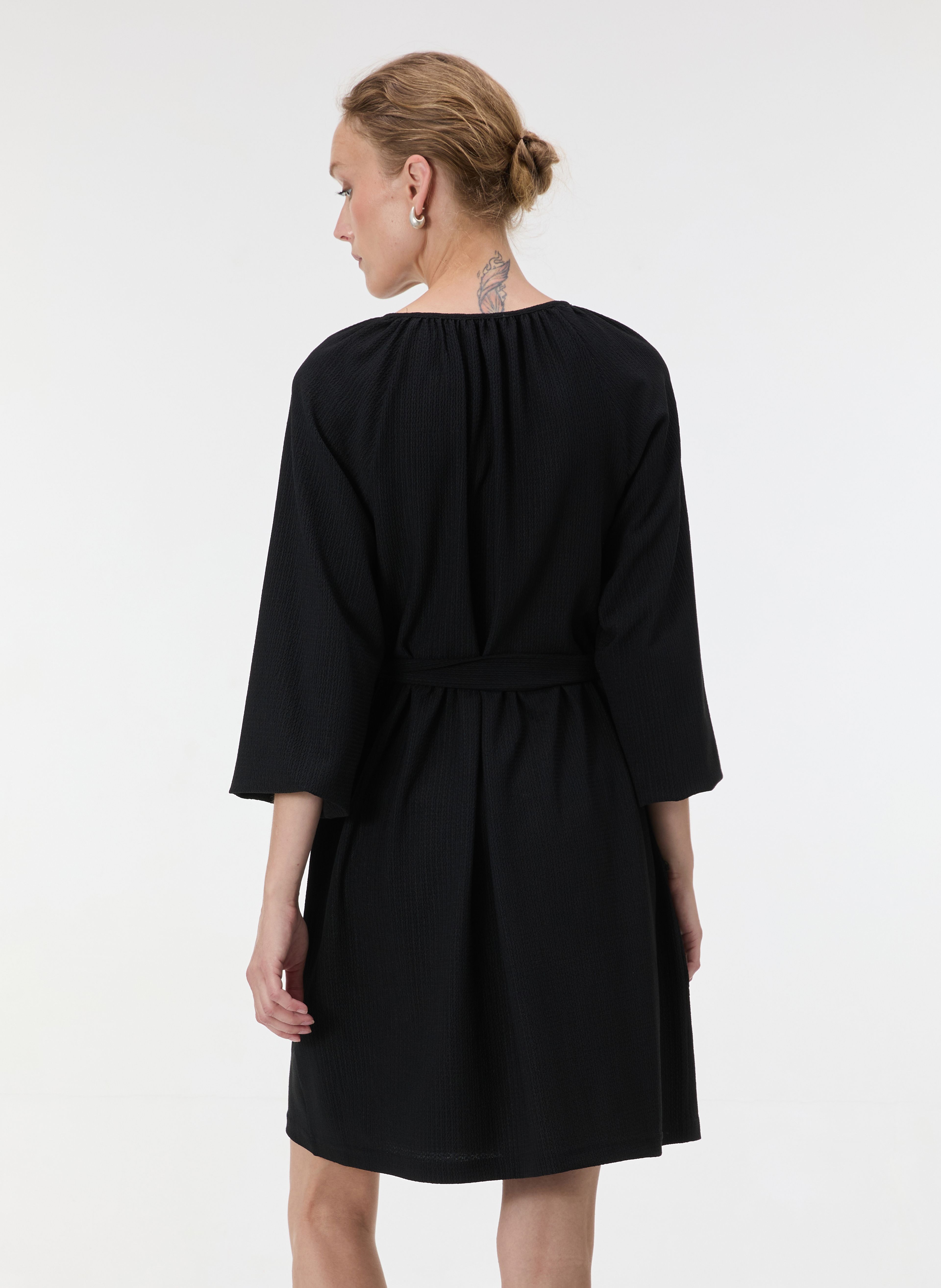Rochie scurtă dreaptă pentru femei neagră cu mânecă trei sferturi ORSAY - 005