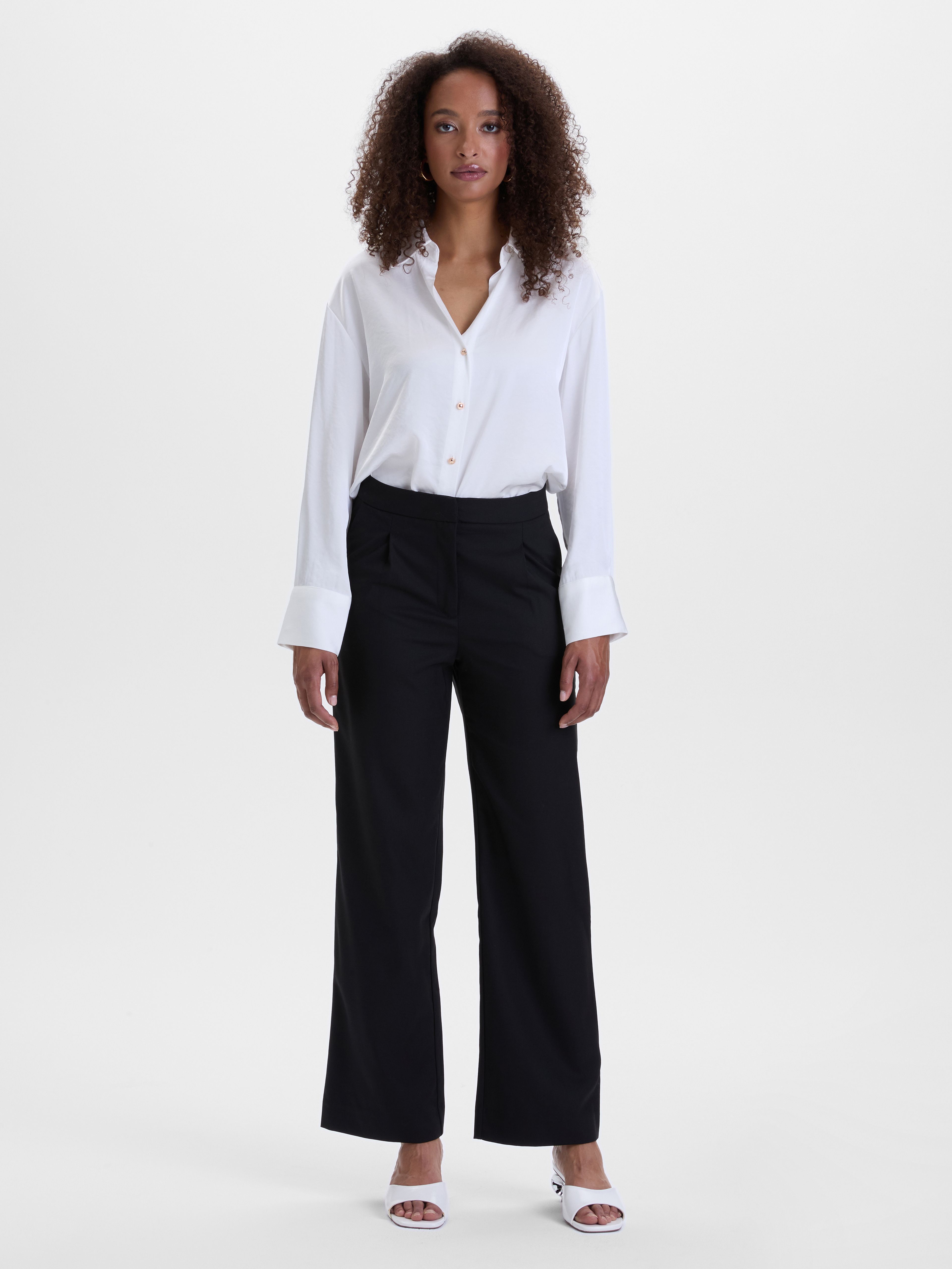 Črne ženske hlače ORSAY