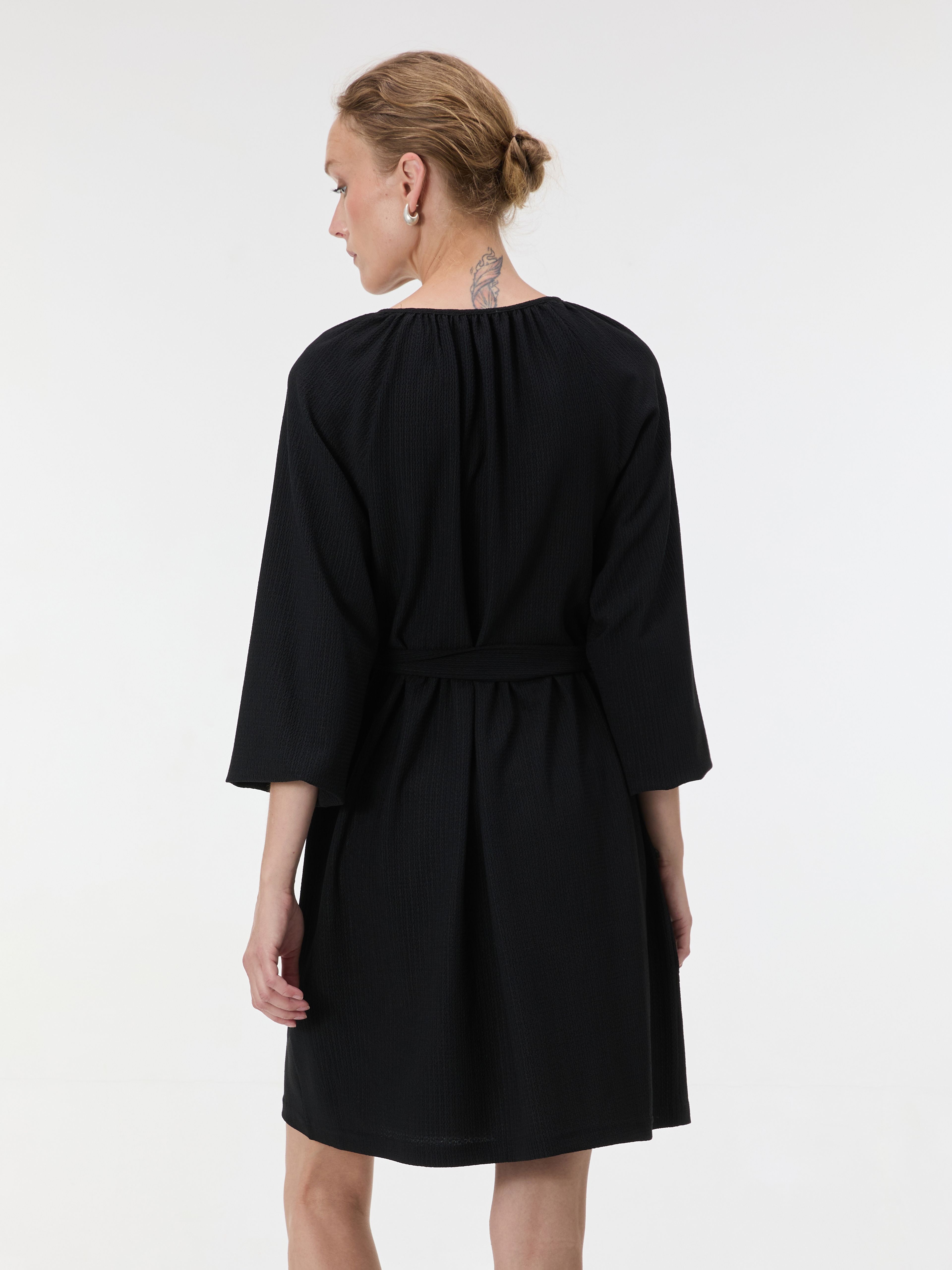 Rochie scurtă dreaptă pentru femei neagră cu mânecă trei sferturi ORSAY - 005