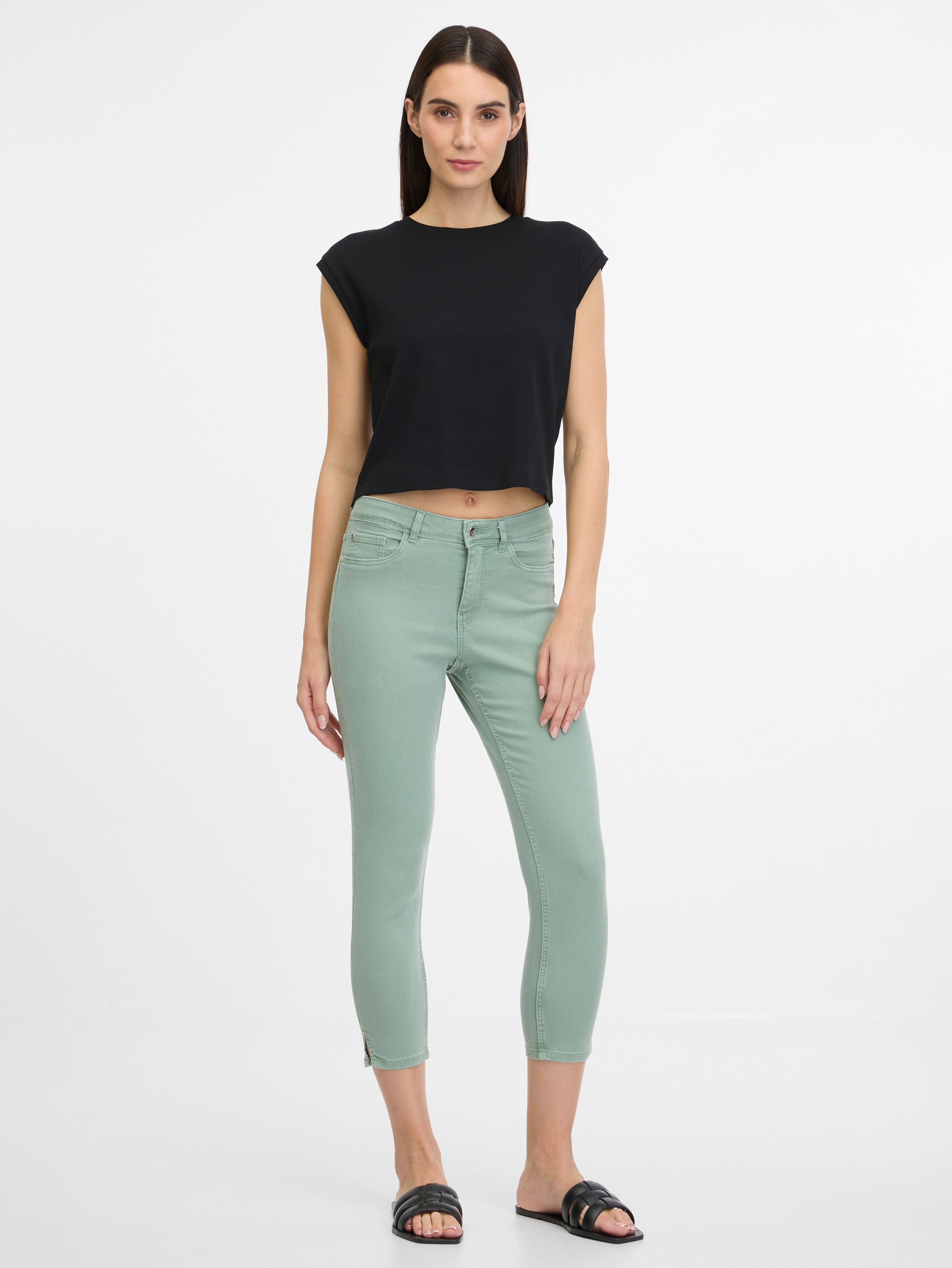 Jasnozielone szorty damskie skinny fit ORSAY
