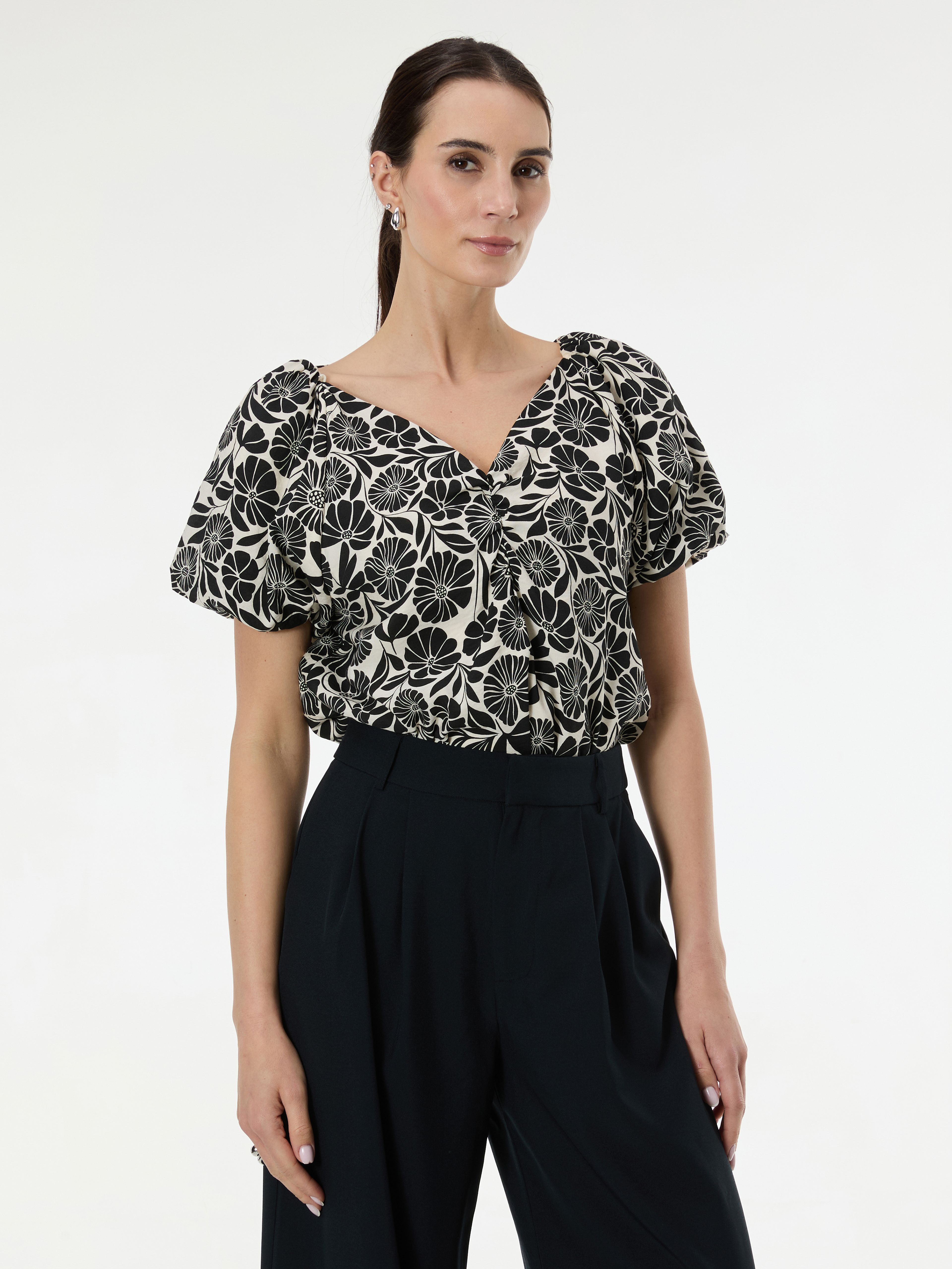 Czarna wzorzysta bluzka damska ORSAY