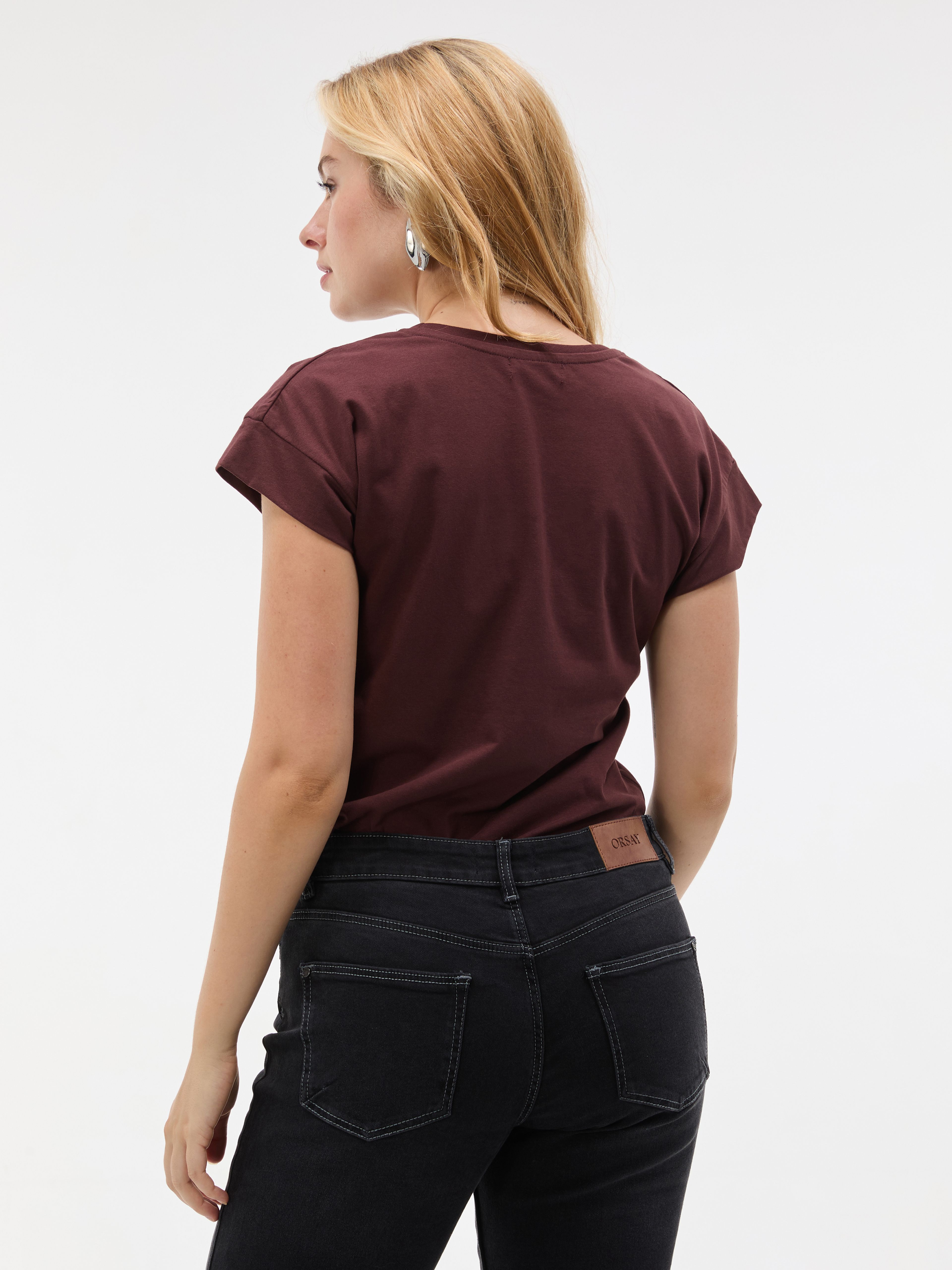 Ciemnobrązowy damski t-shirt z krótkim rękawem ORSAY - 002