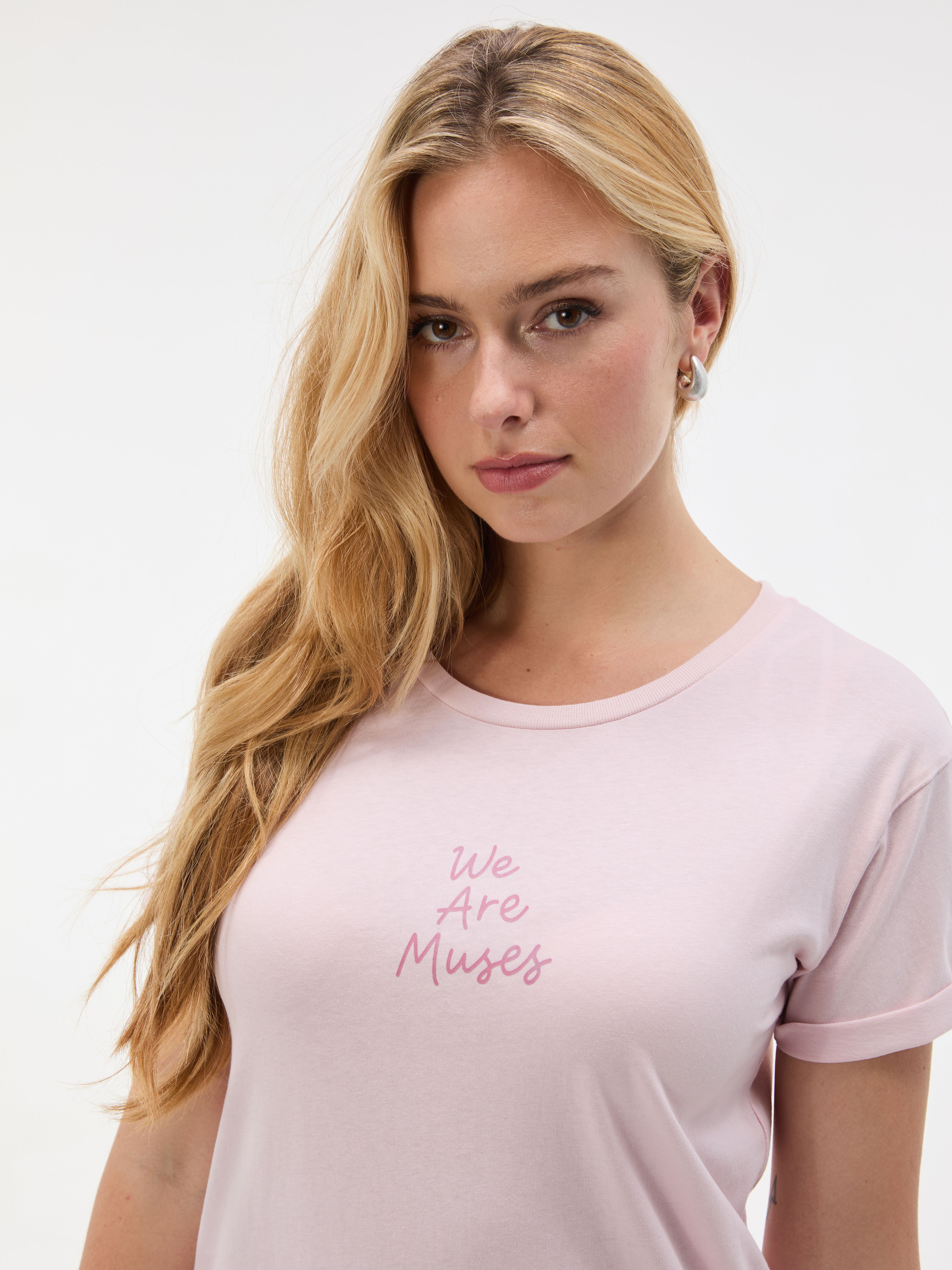 Jasnoróżowy damski t-shirt z krótkim rękawem ORSAY - 004