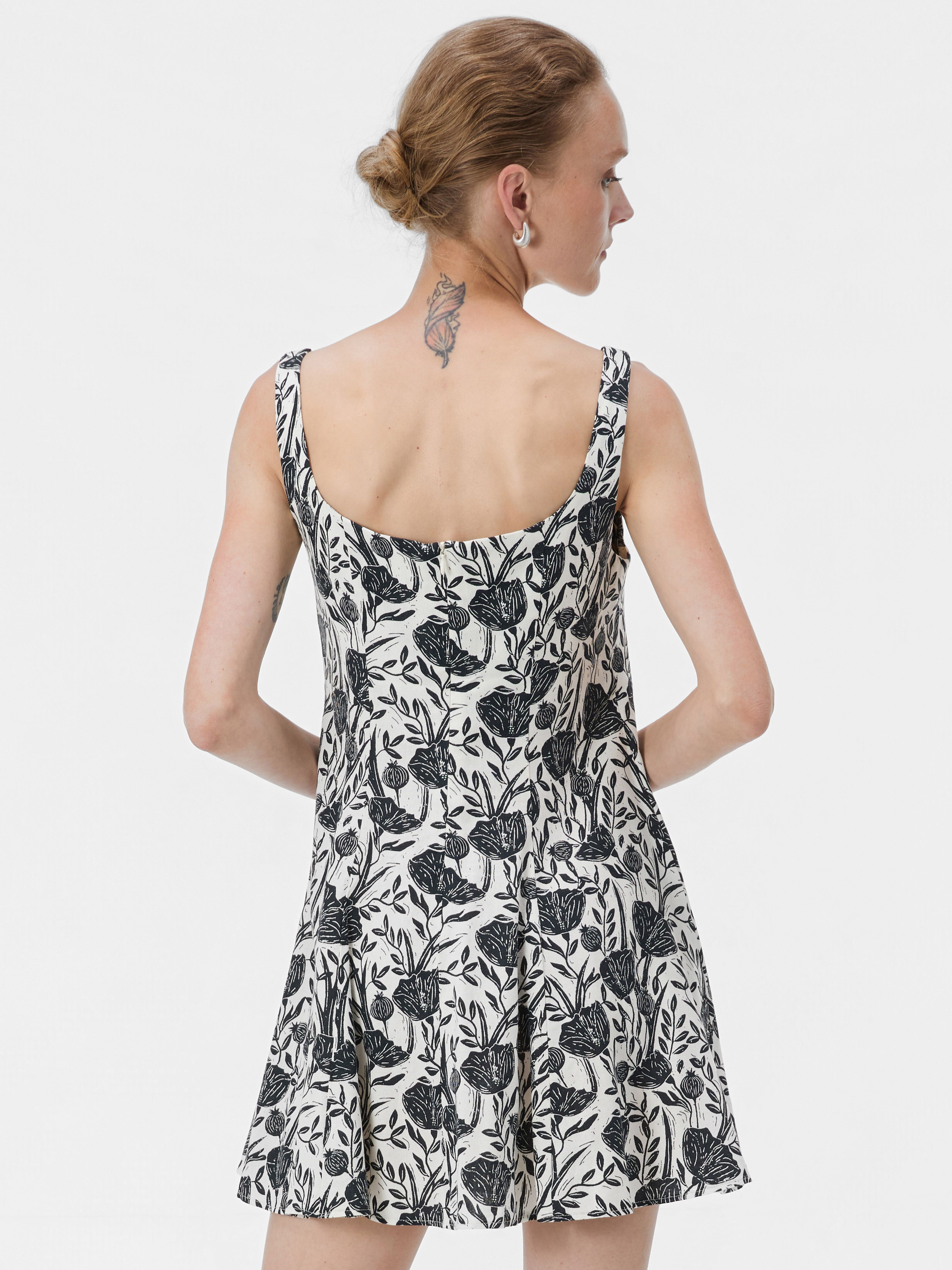 Rochie scurtă pentru femei neagră în linie A, cu bretele și imprimeu floral ORSAY - 002