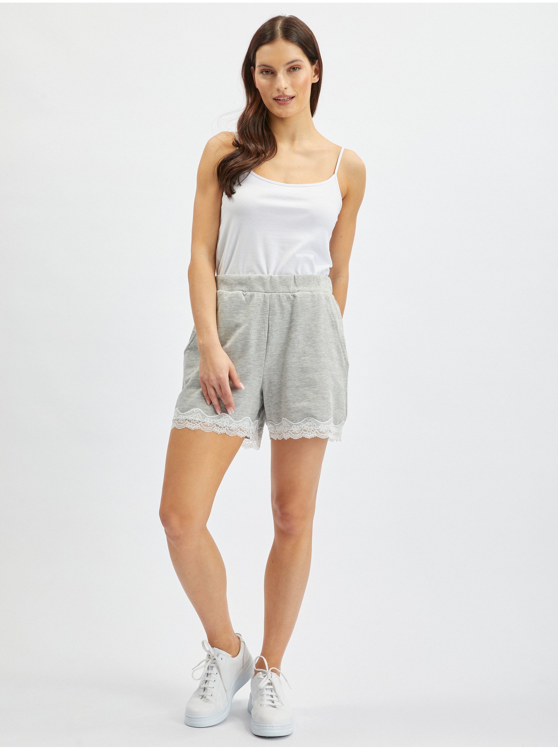 Hellgraue Damen-Sweatpants mit Spitze ORSAY | Orsay.de - Der offizielle ...