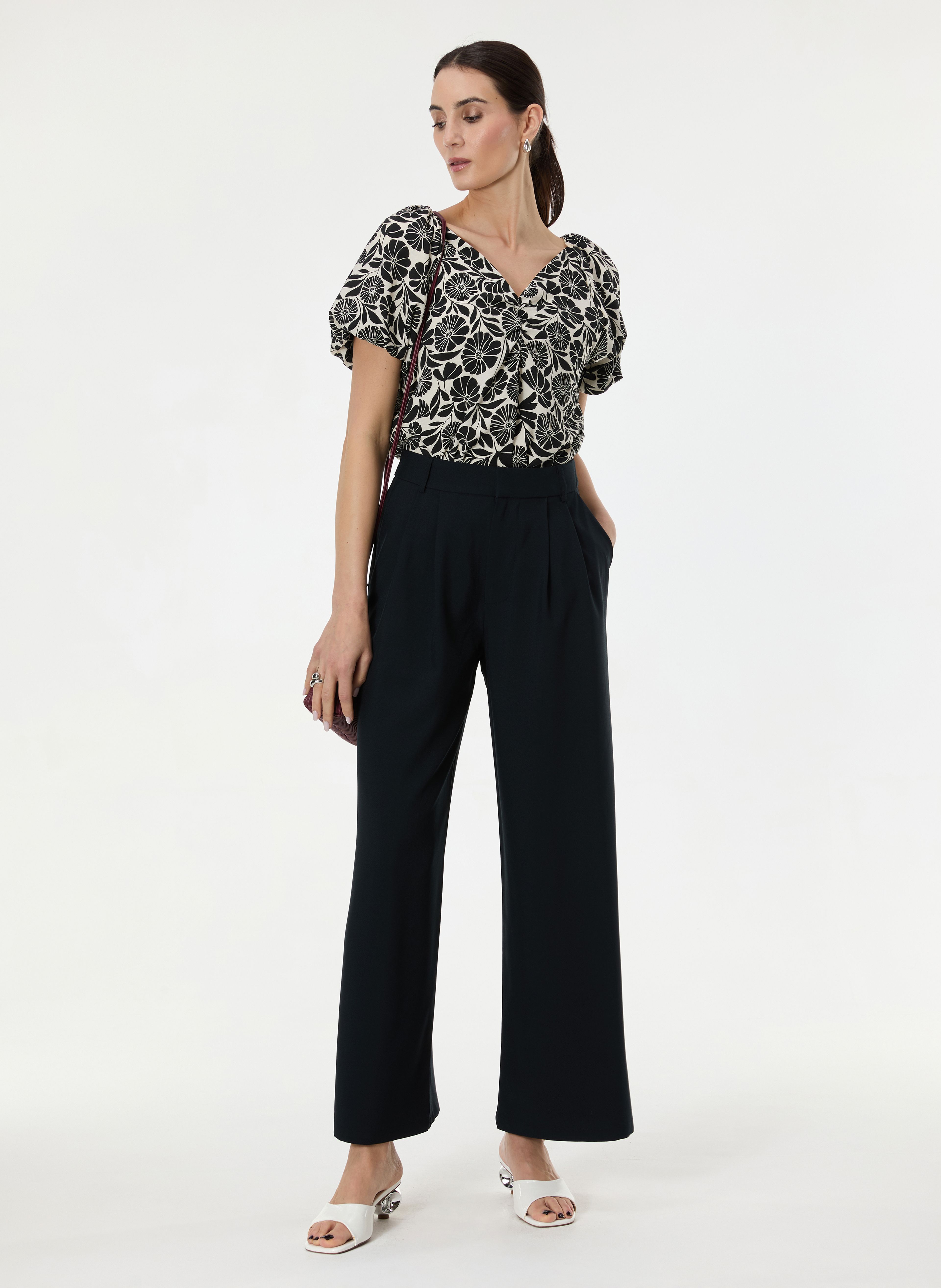 Pantaloni largi negri pentru femei ORSAY - 002