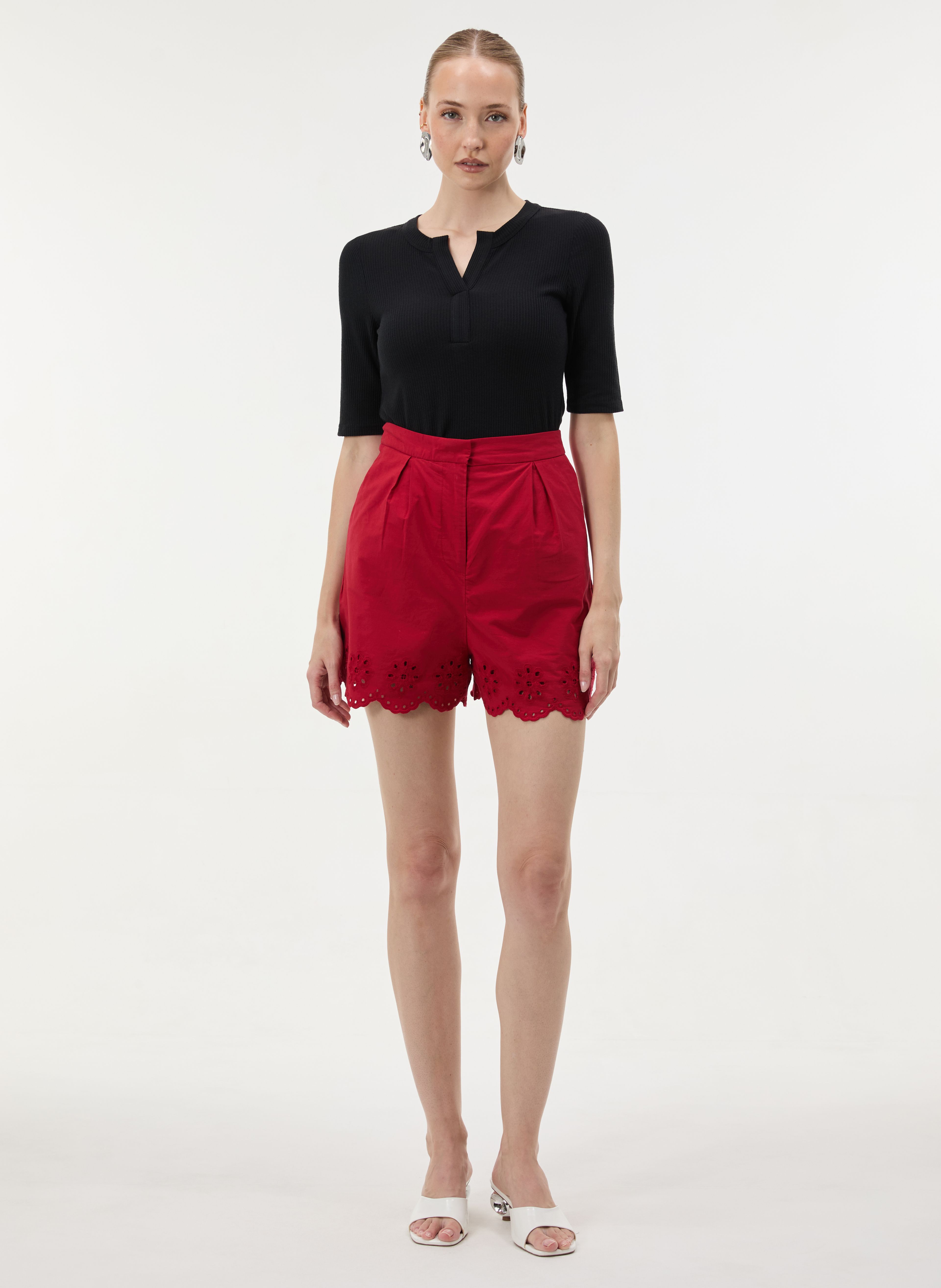 Schwarzes Damen-T-Shirt mit Kragen und kurzen Ärmeln ORSAY - 003