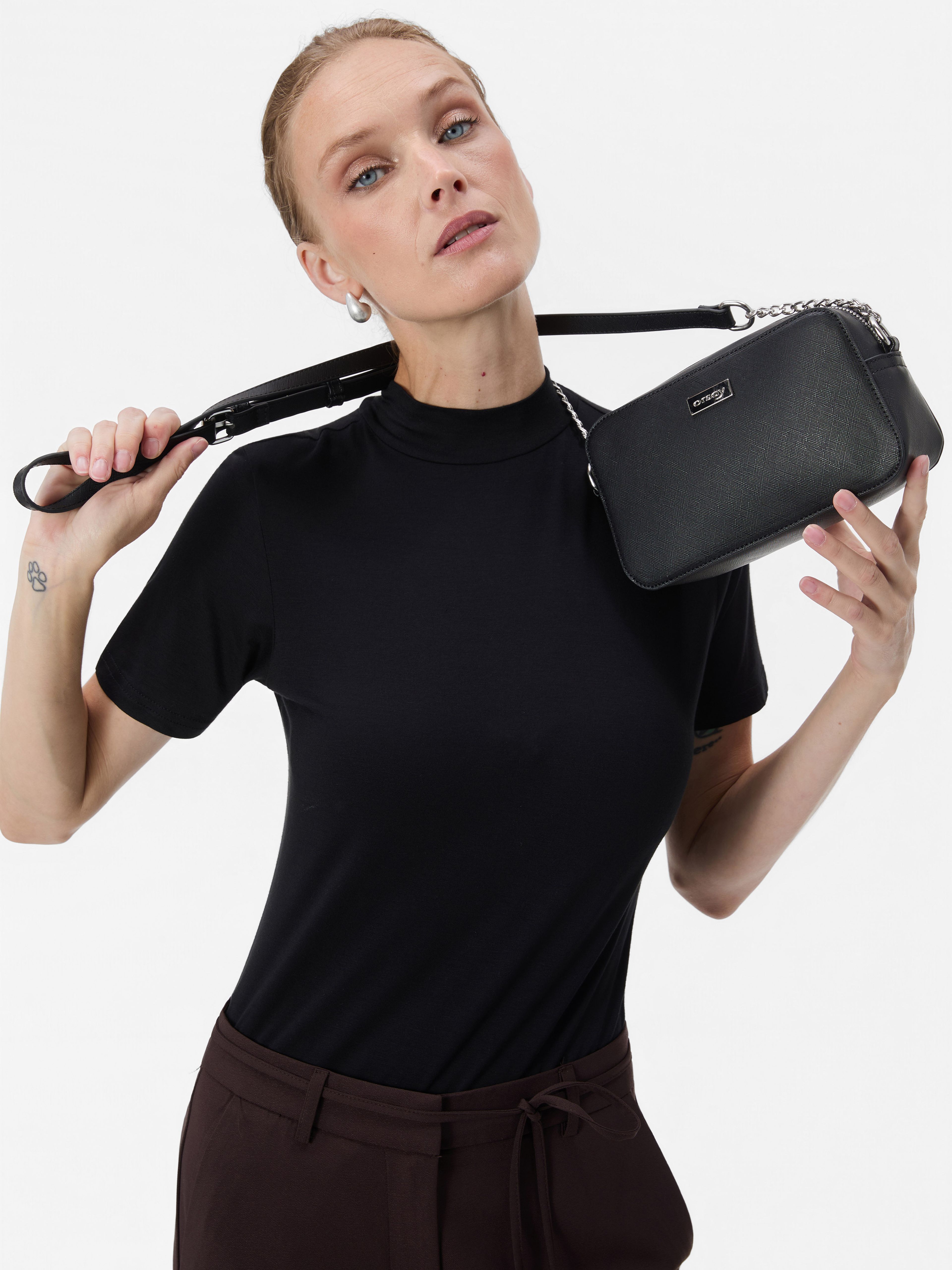 Črna ženska crossbody torbica ORSAY VALE - 005