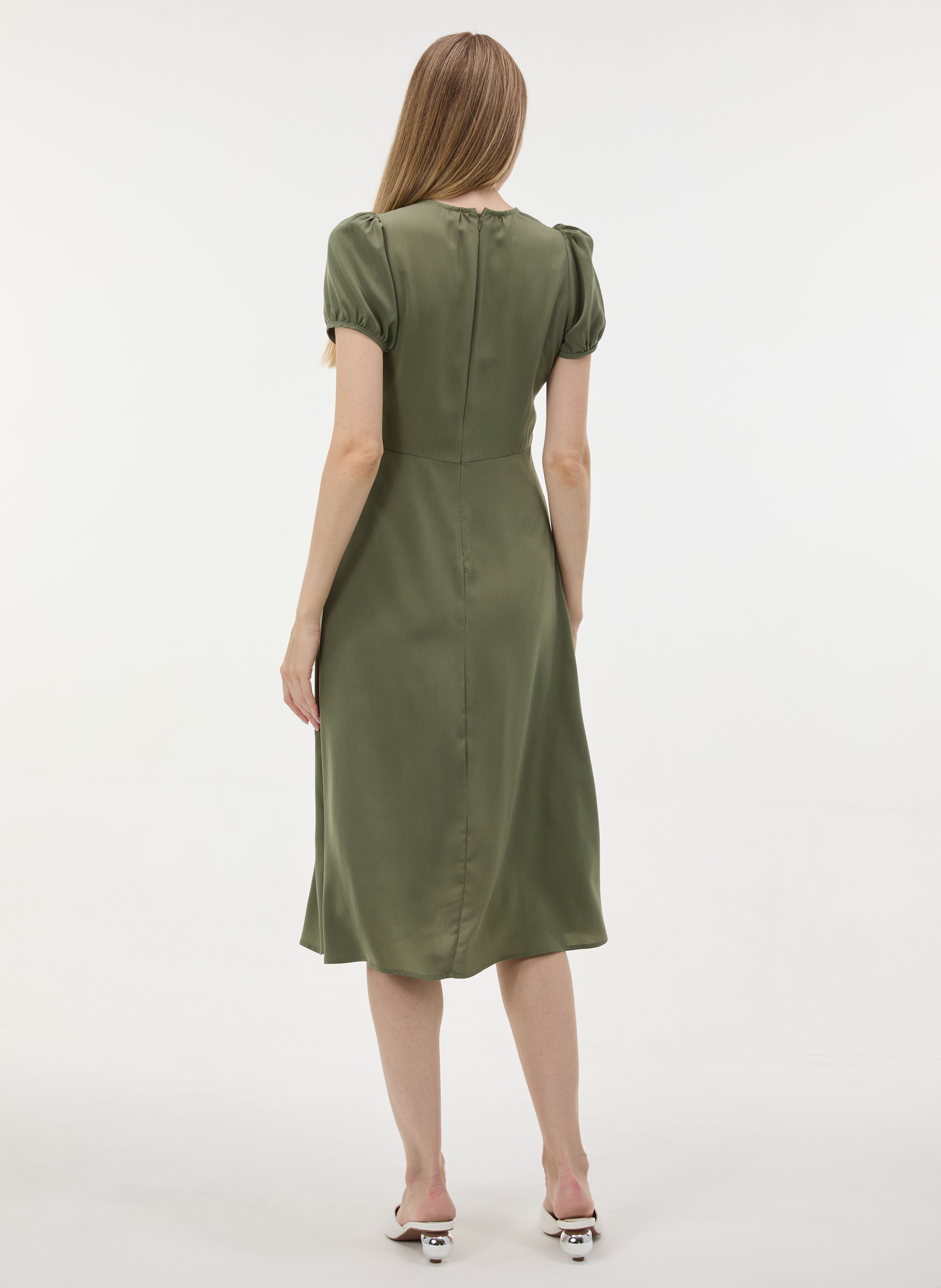 Grünes Damen-A-Linien-Kleid mit V-Ausschnitt und kurzen Ärmeln ORSAY - 002