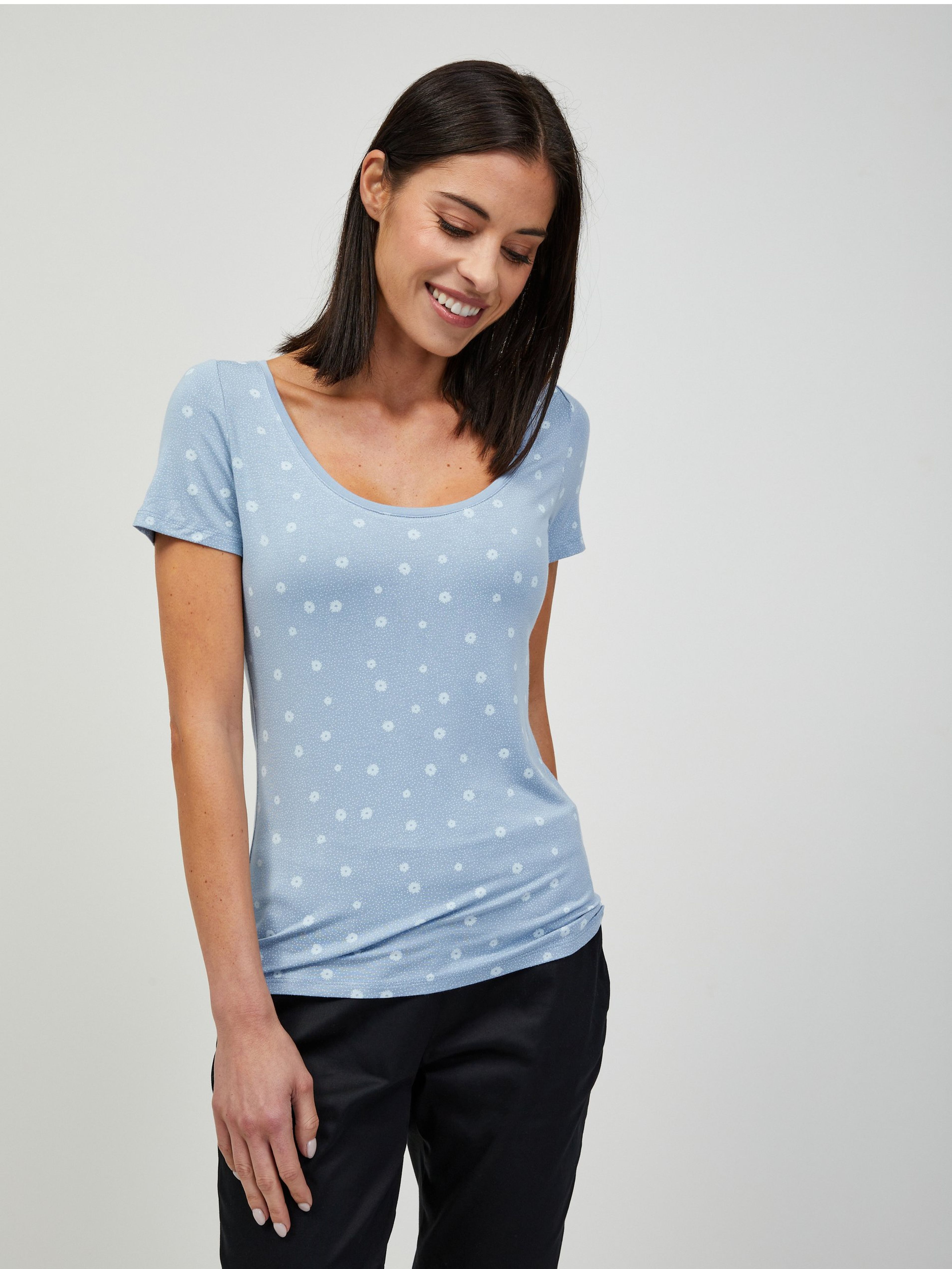 Jasnoniebieski T-shirt w kwiaty ORSAY