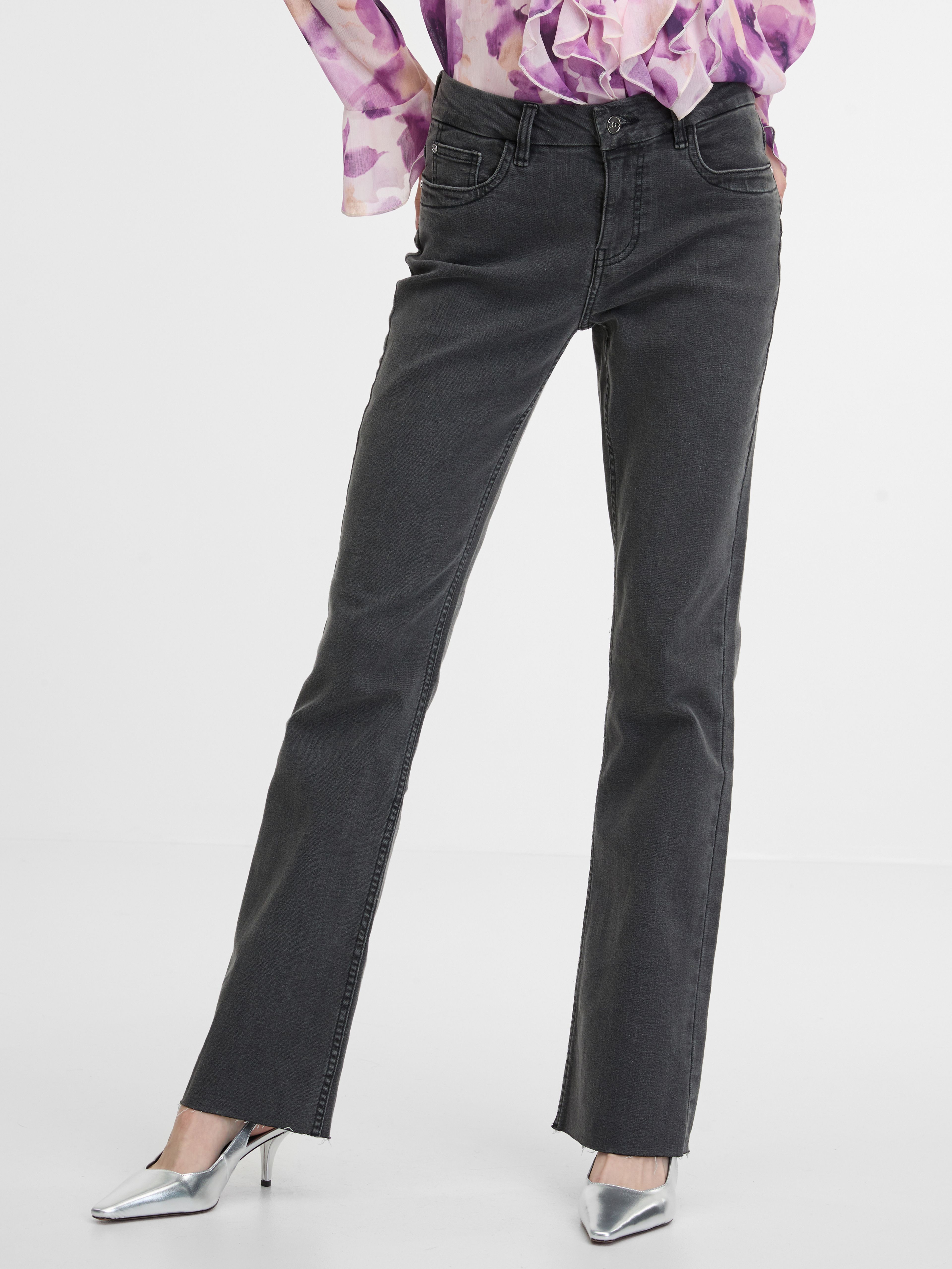 Czarne jeansy damskie bootcut ORSAY