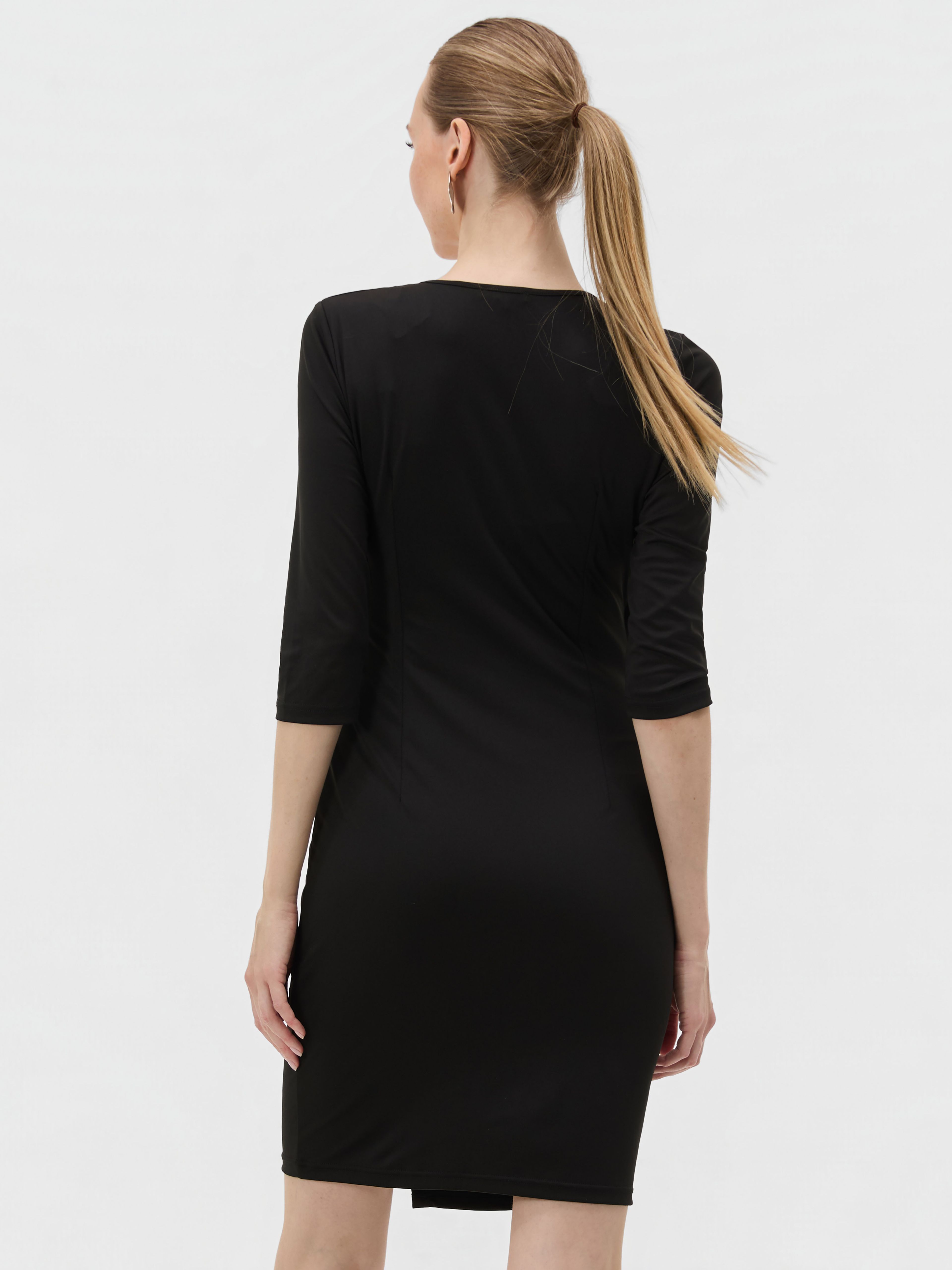 Schwarzes kurzes Damen-Wickelkleid mit V-Ausschnitt und 3/4-Ärmeln ORSAY - 002