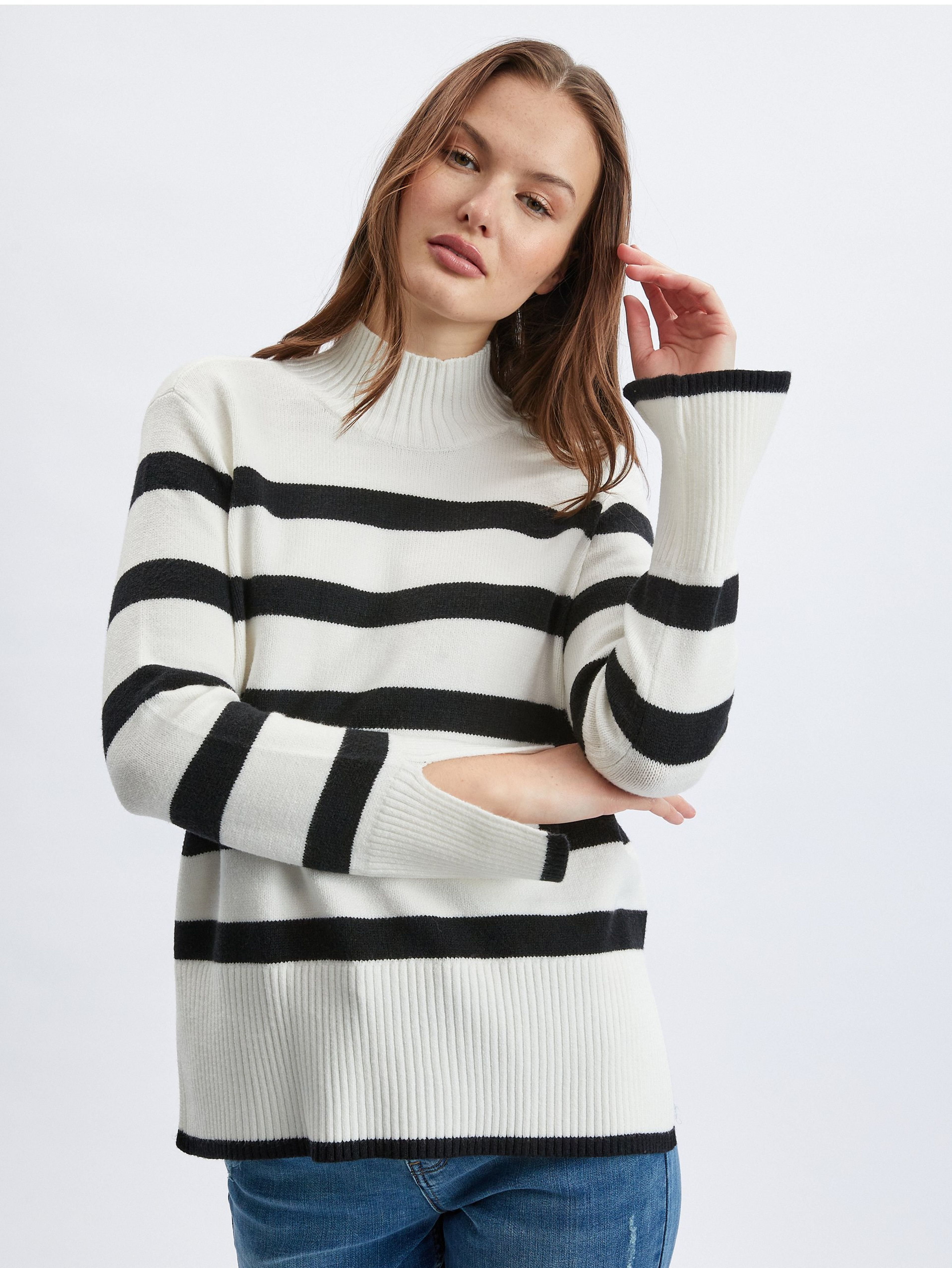 Schwarz-weiß gestreifter Damen-Pullover ORSAY