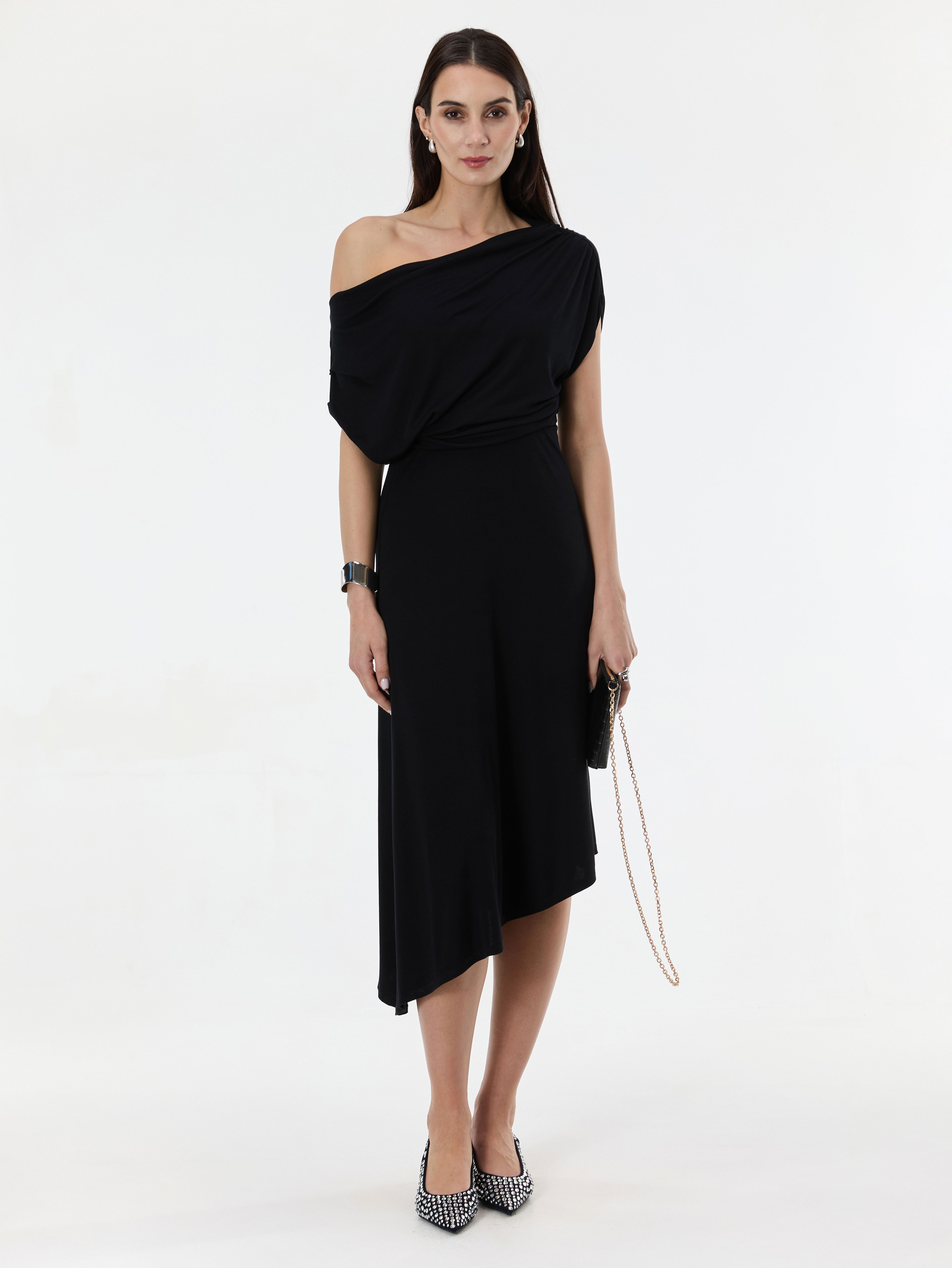 Czarna damska sukienka midi ORSAY