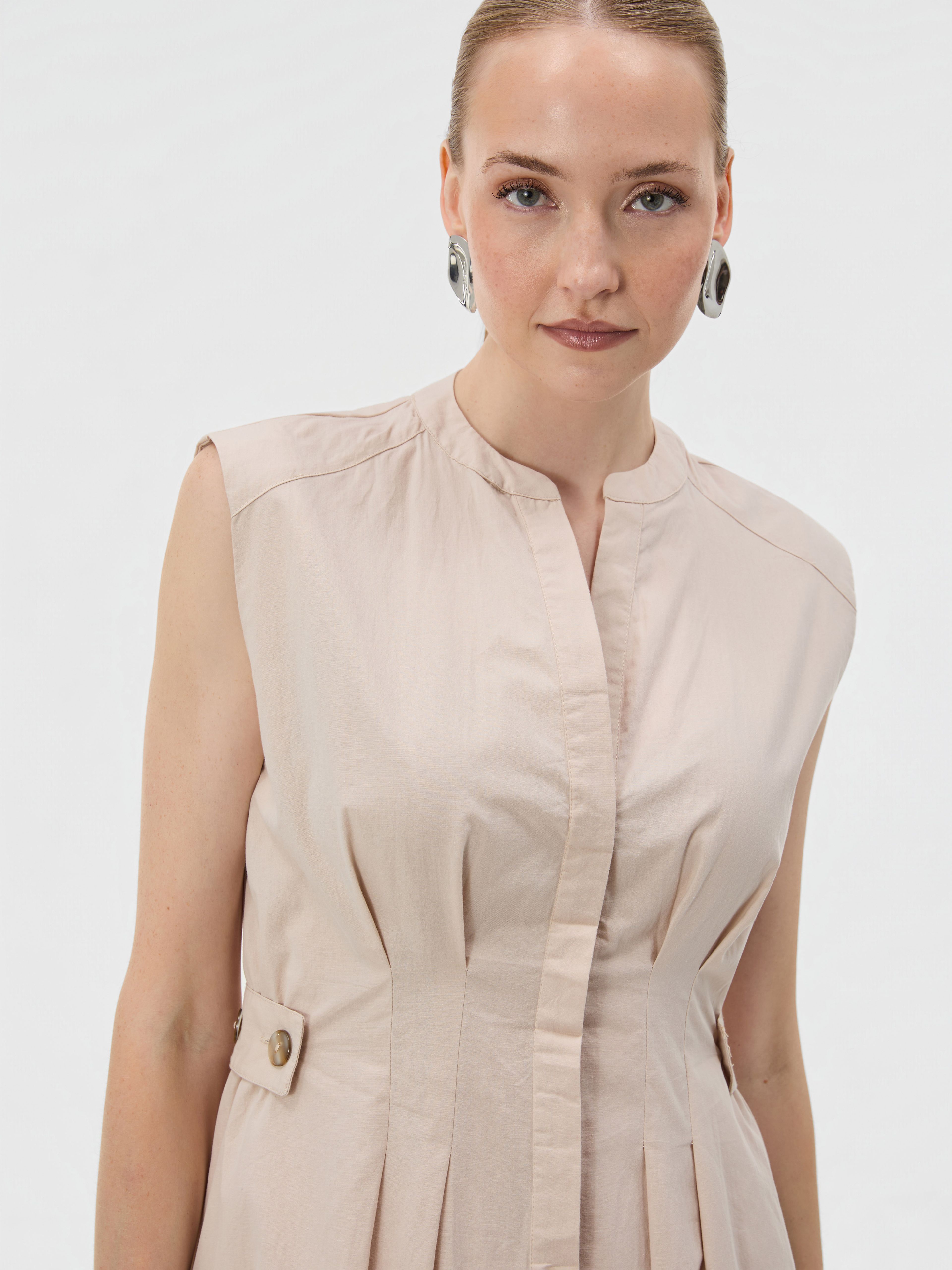 Beiges ärmelloses Damen-Midikleid in A-Linie mit V-Ausschnitt ORSAY - 004