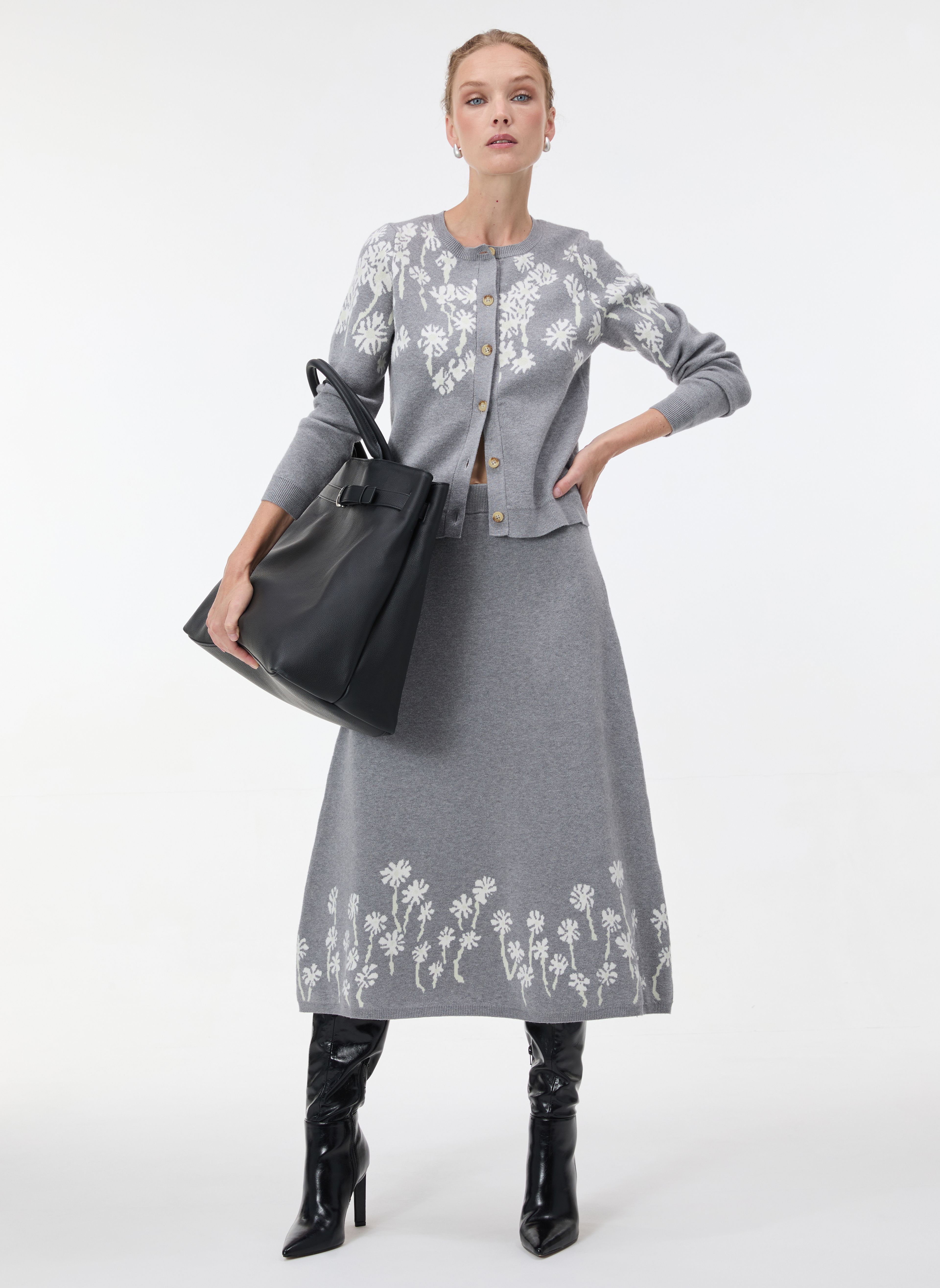 Grauer Damen-Cardigan mit Blumenmuster und langen Ärmeln ORSAY - 004