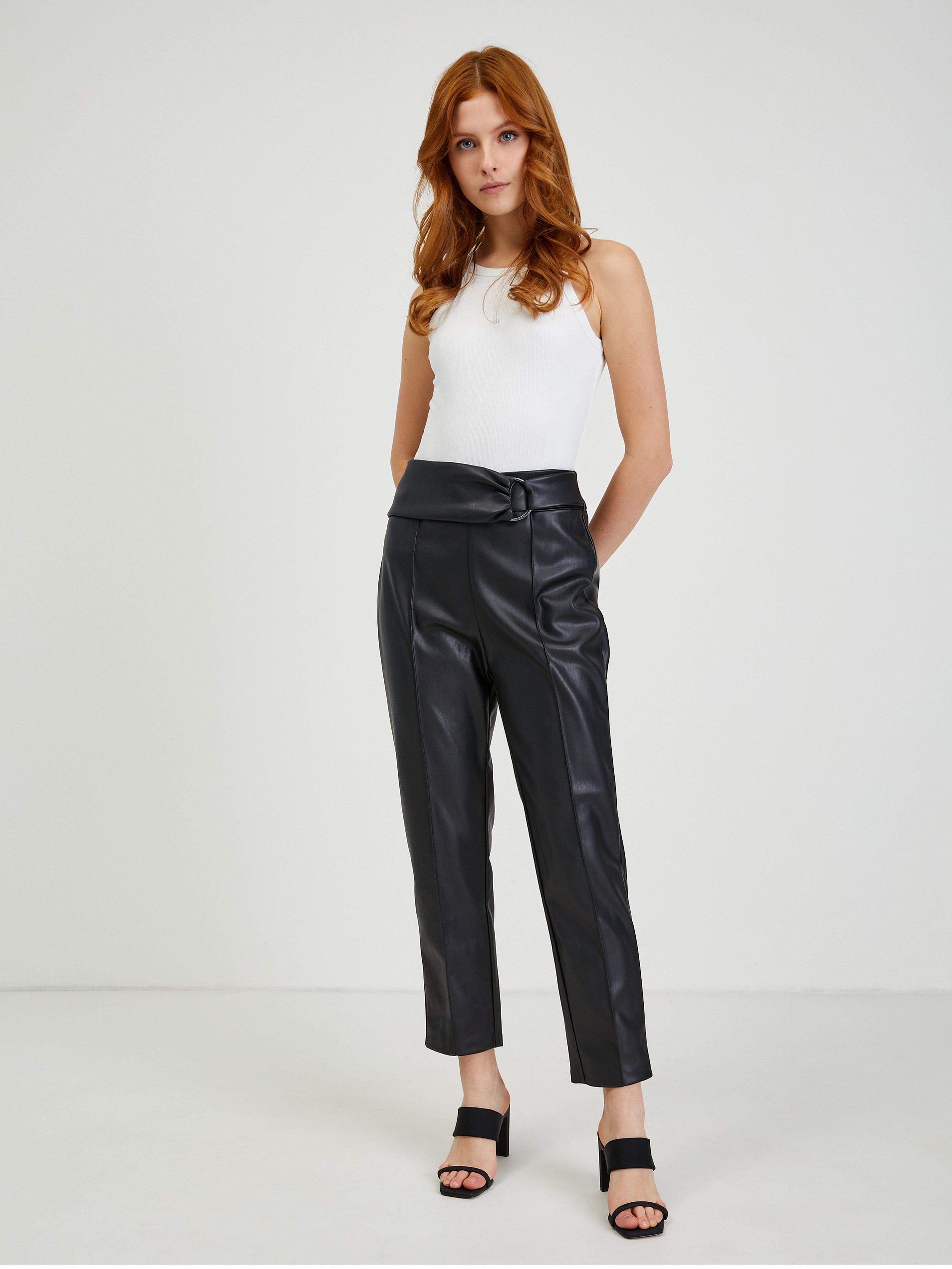 Czarne spodnie skórzane damskie ORSAY