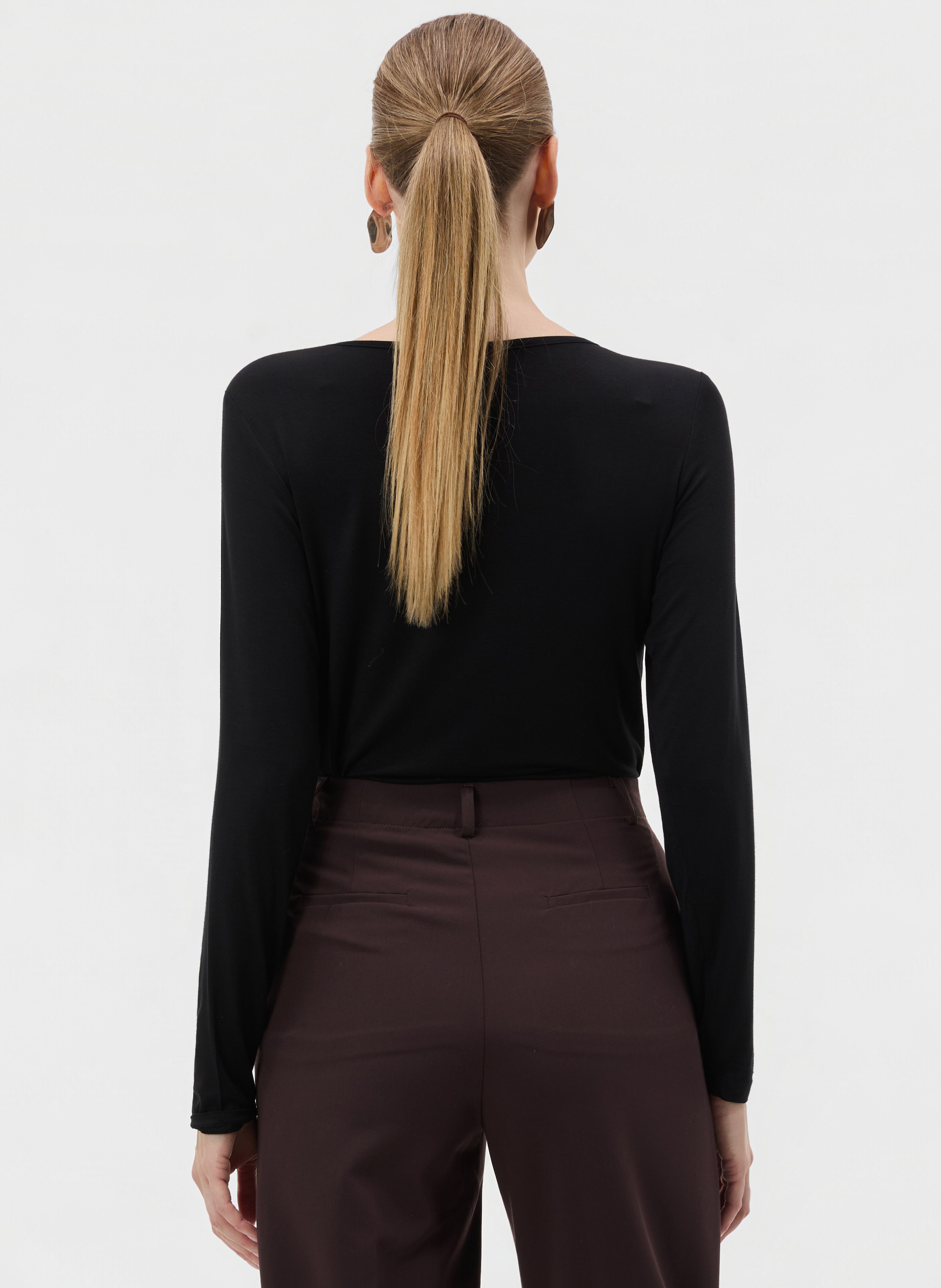 Schwarzes Damen-T-Shirt ORSAY - 004