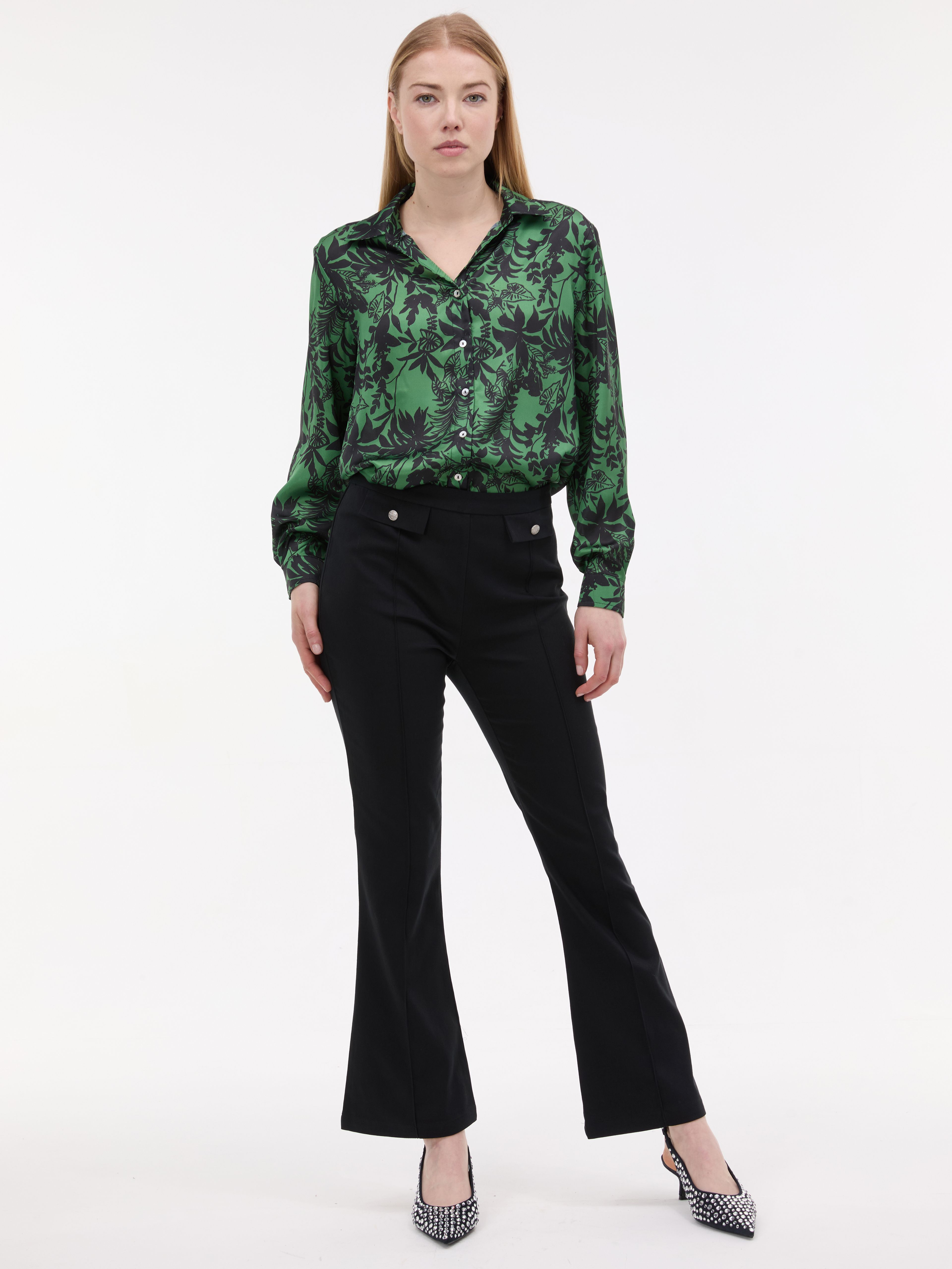 Czarne damskie spodnie bootcut ORSAY