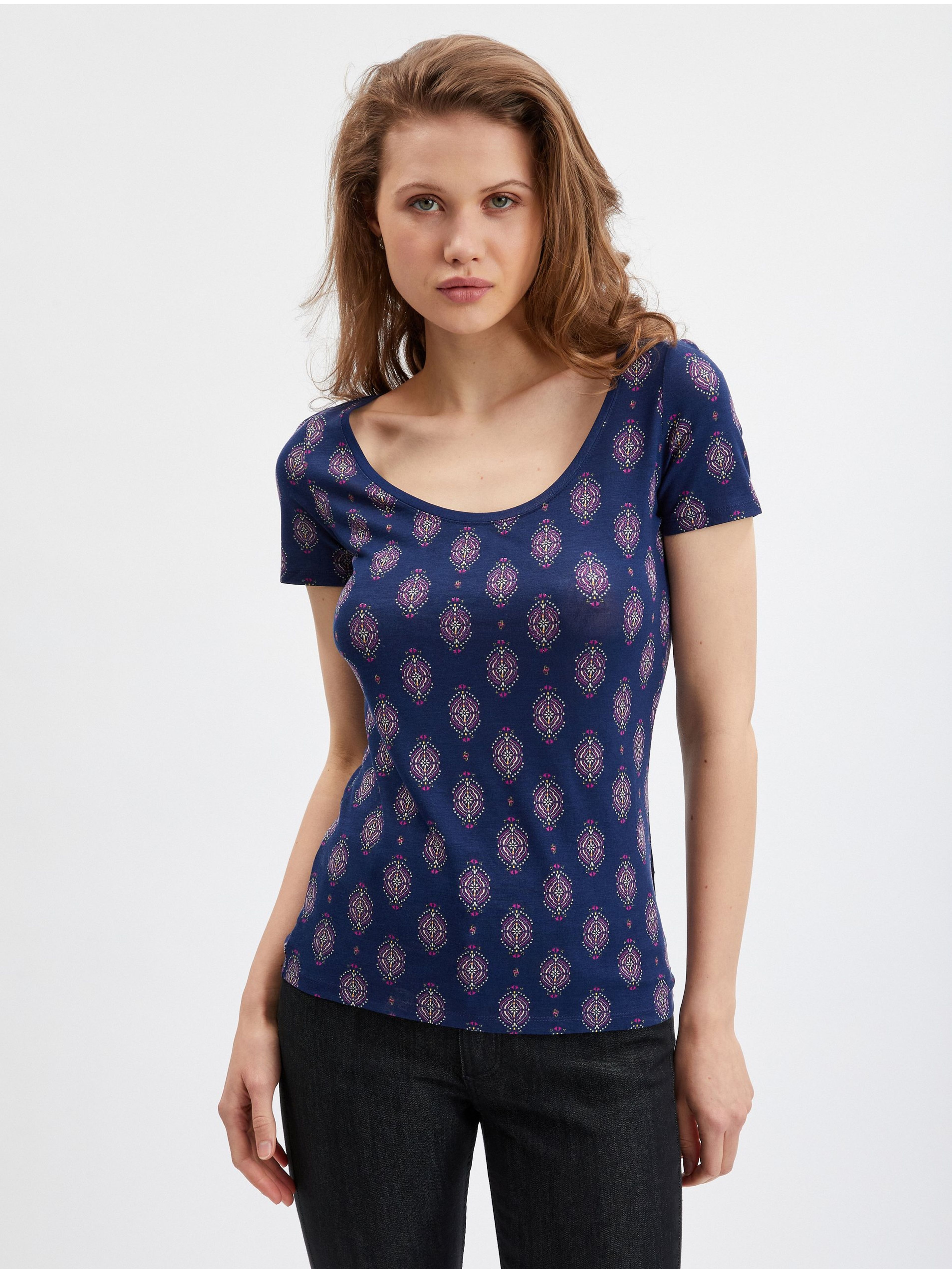 Granatowy damski wzorzysty t-shirt ORSAY