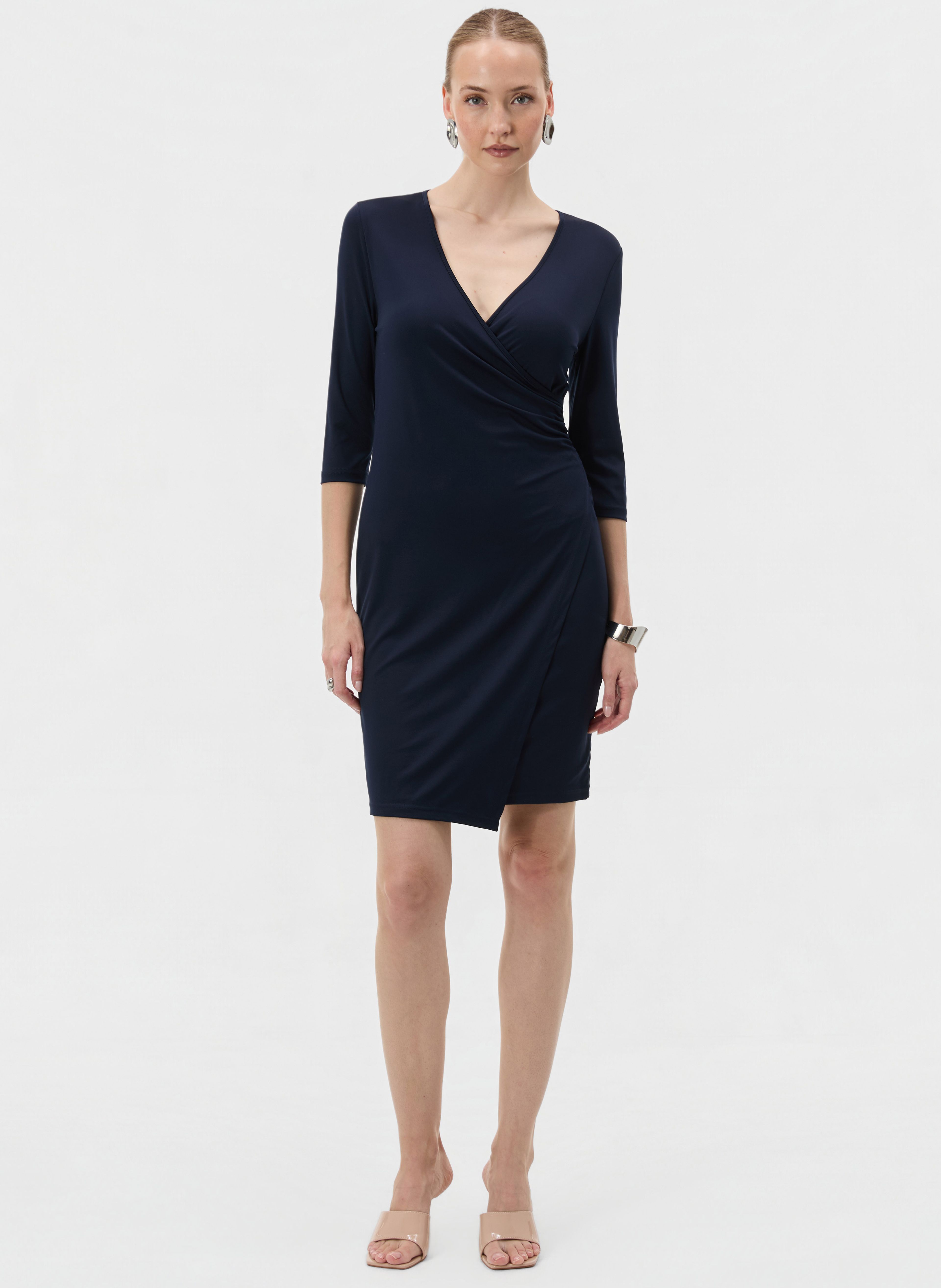 Dunkelblaues kurzes Damen-Wickelkleid mit V-Ausschnitt und 3/4-Ärmeln ORSAY - 003
