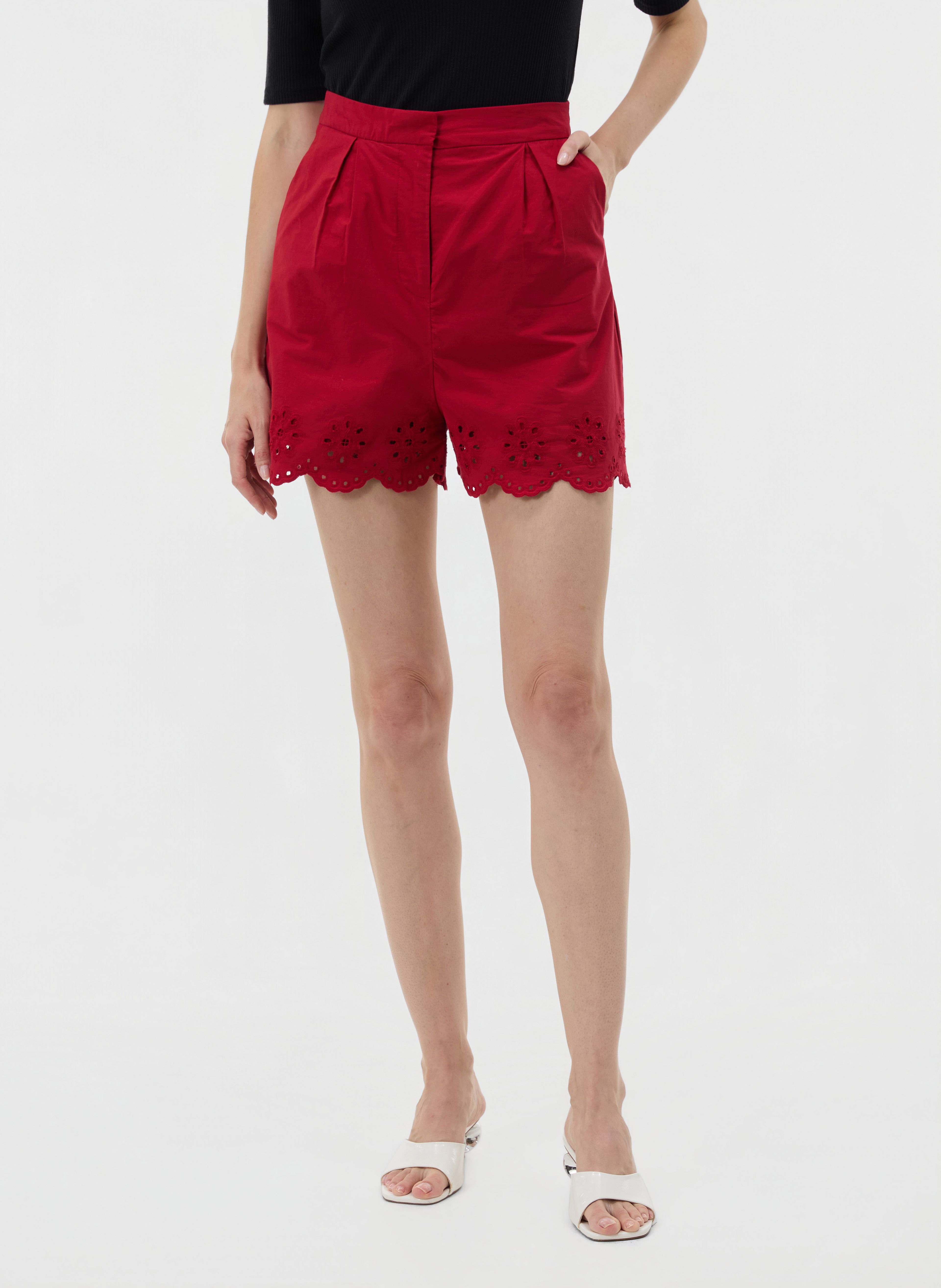 Rote Damenshorts ORSAY - 002