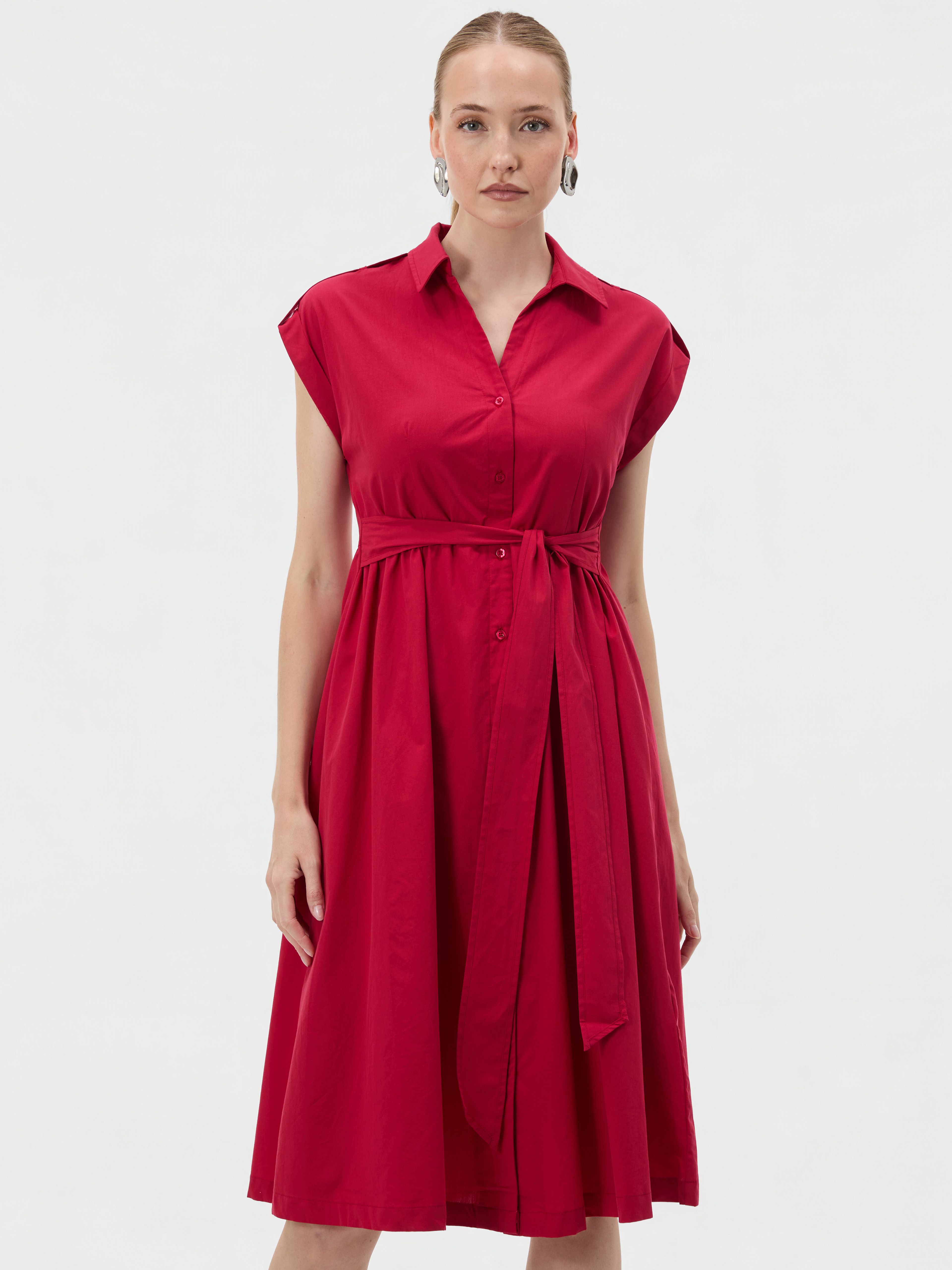 Rotes ärmelloses Damen-Kleid in A-Linie bis zum Knie mit Kragen ORSAY - 001