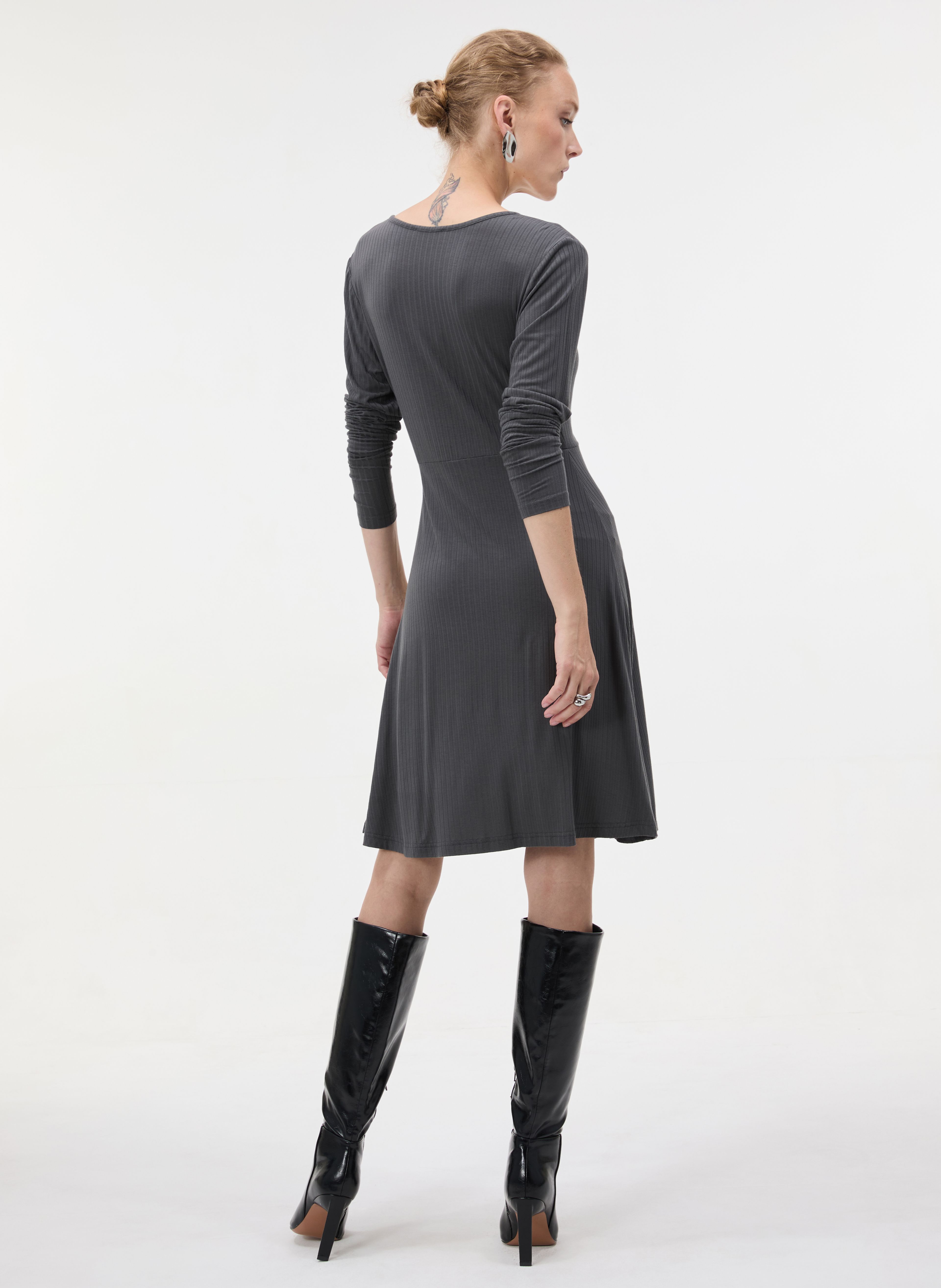 Dunkelgraues Damenkleid ORSAY - 003