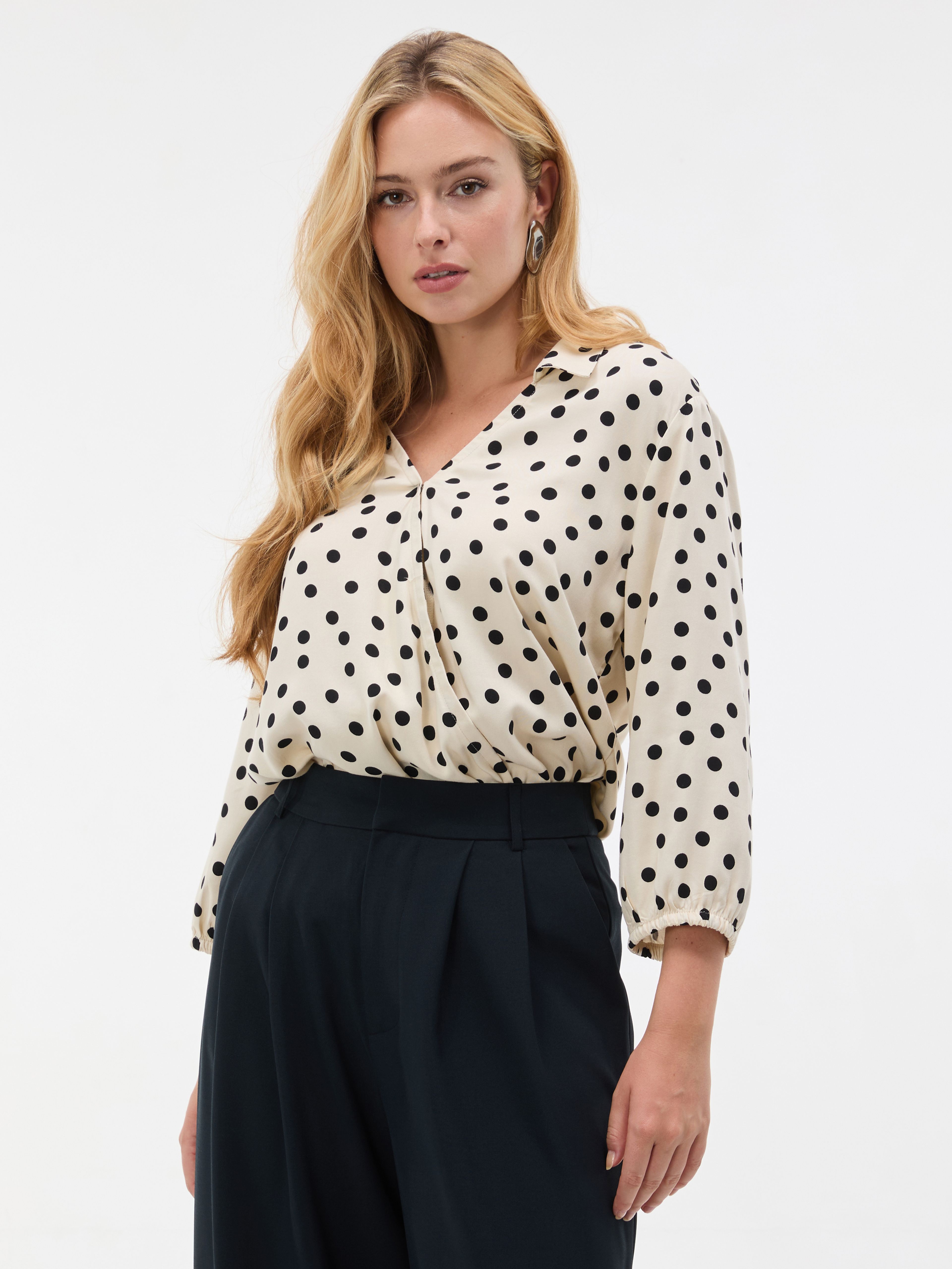 Beżowy damski top z długim rękawem ORSAY - 001