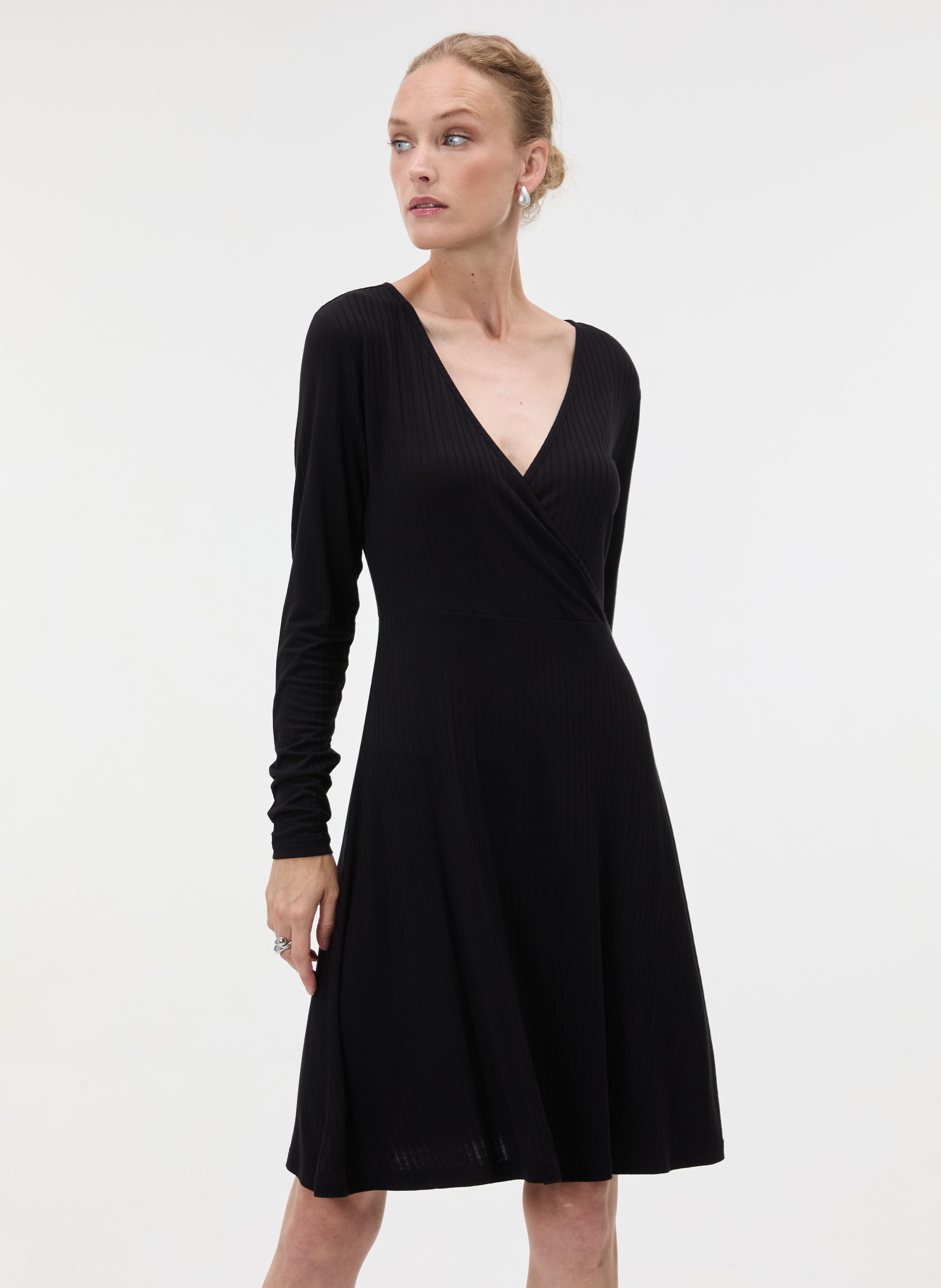 Schwarzes Damenkleid ORSAY - 002