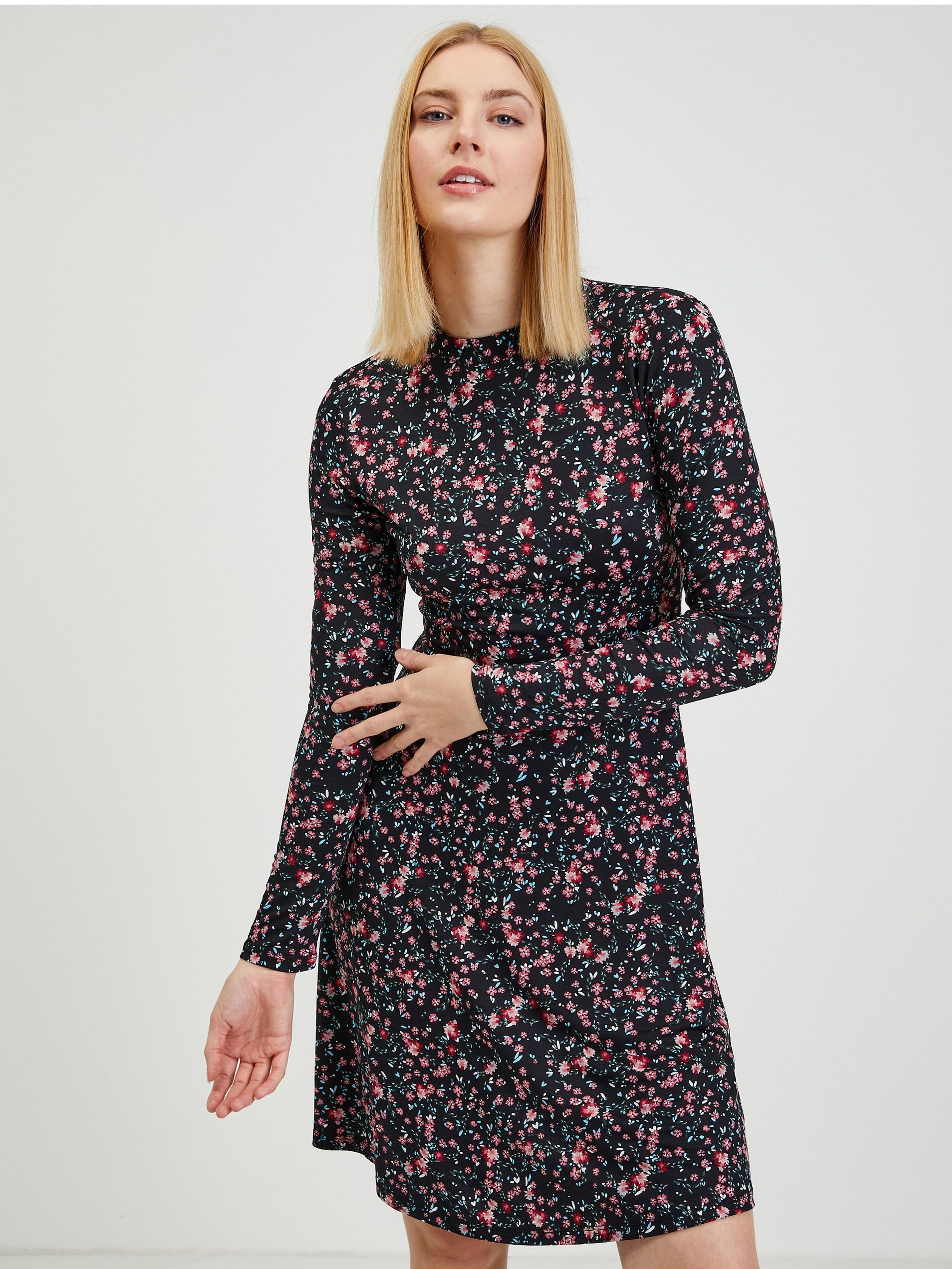 Czarna sukienka w kwiaty ORSAY